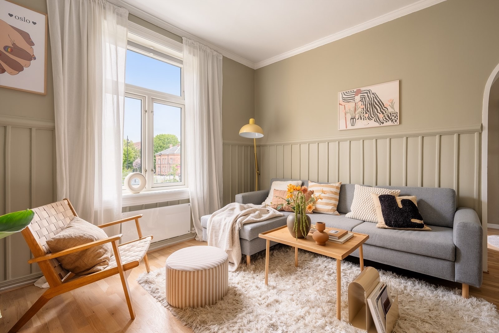 Her bor du rolig og tibaketrukket til, samtidig som det er kort vei til "alle" fasiliteter og byens puls! Galleribilde