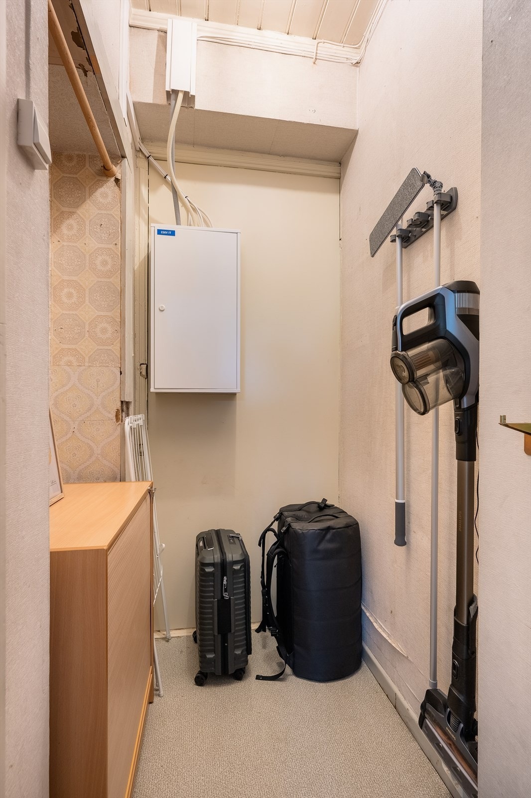 Leiligheten har også et eget praktisk kott med adkomst fra stue. Galleribilde