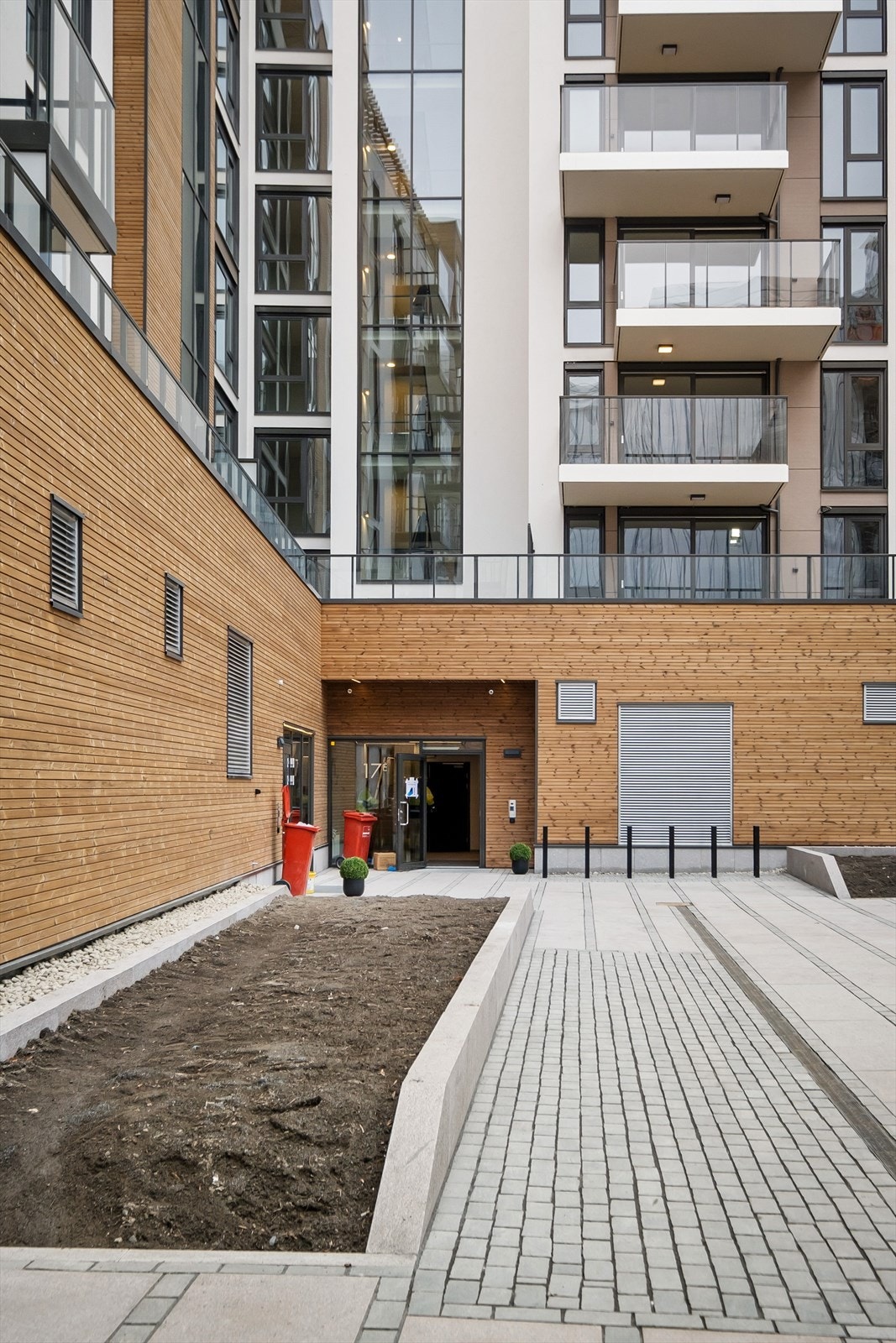 Inngangsparti. Galleribilde