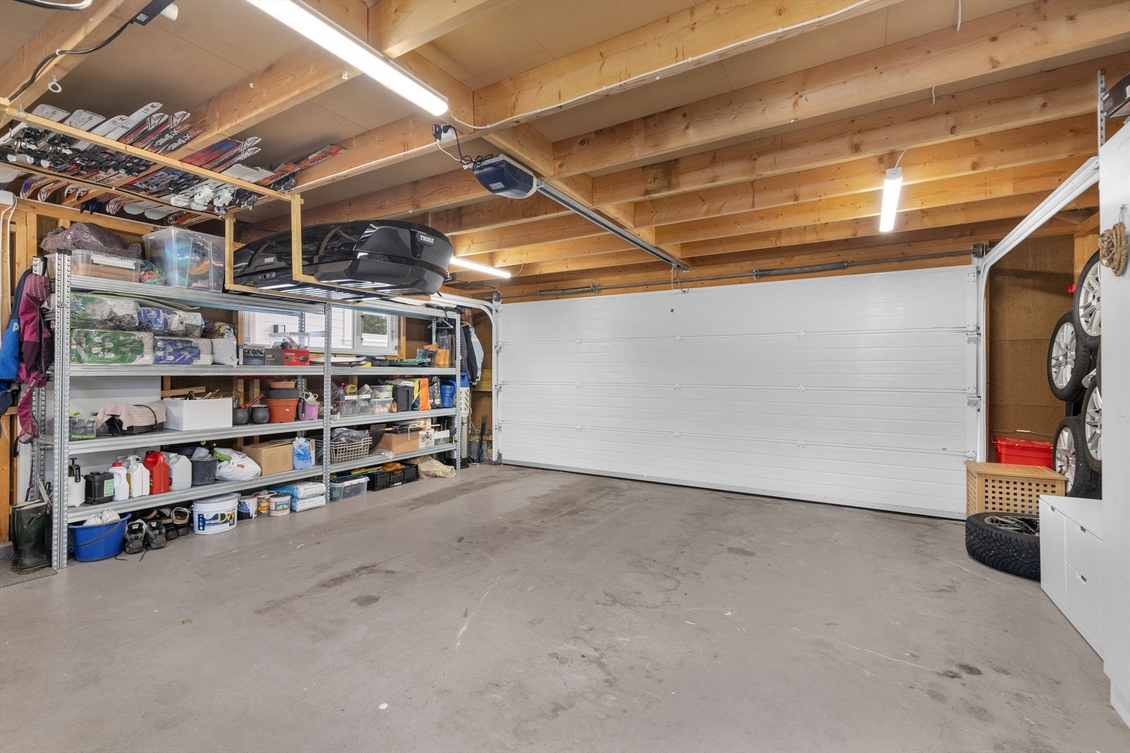 Garasje - dobbel garasje med opplegg for lading av el-bil Galleribilde