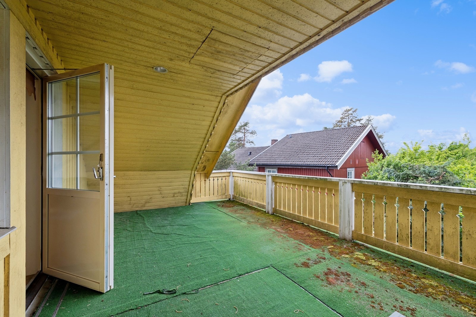 Balkongen i loftsetasjen er på cirka 24 m². Galleribilde