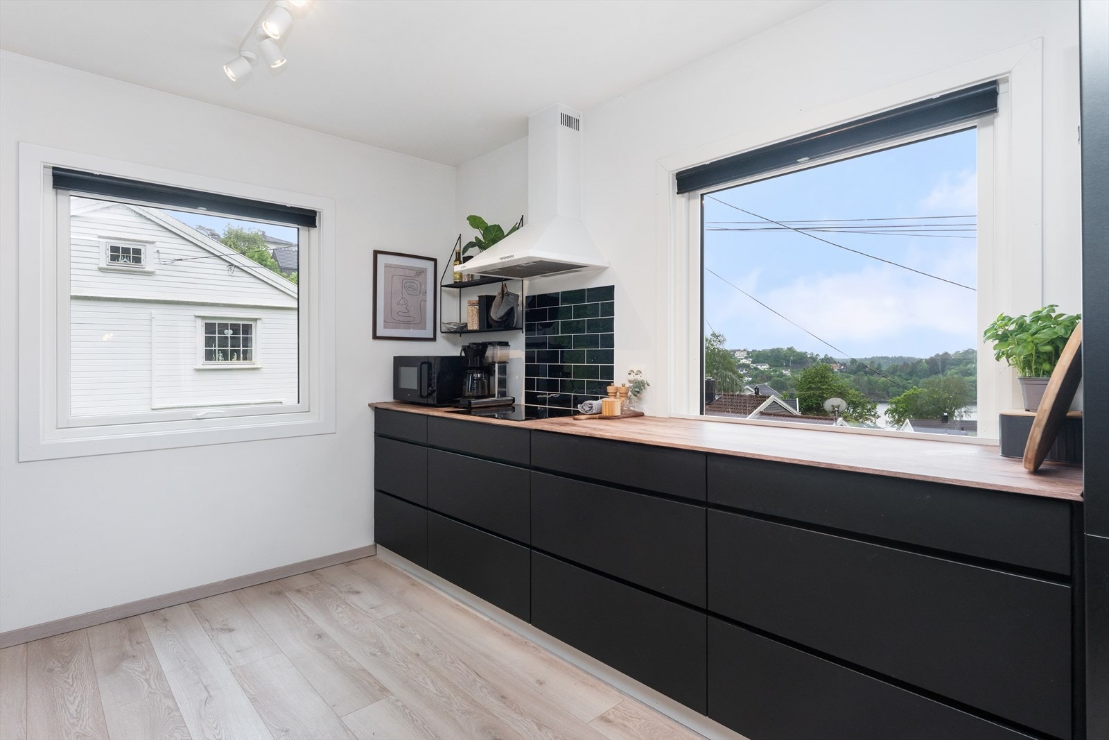 Overflatene ble malt i 2023 Galleribilde