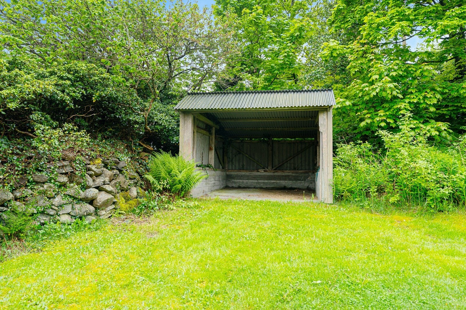 Garasje/carport Galleribilde