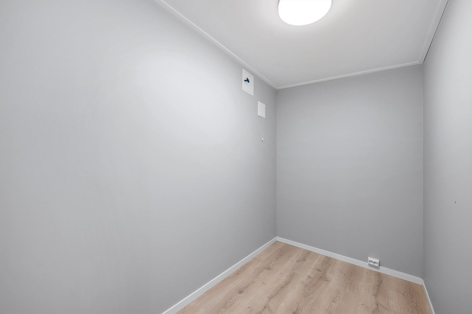 I kjelleren er det også flere boder som gir rikelig med oppbevaringsplass Galleribilde