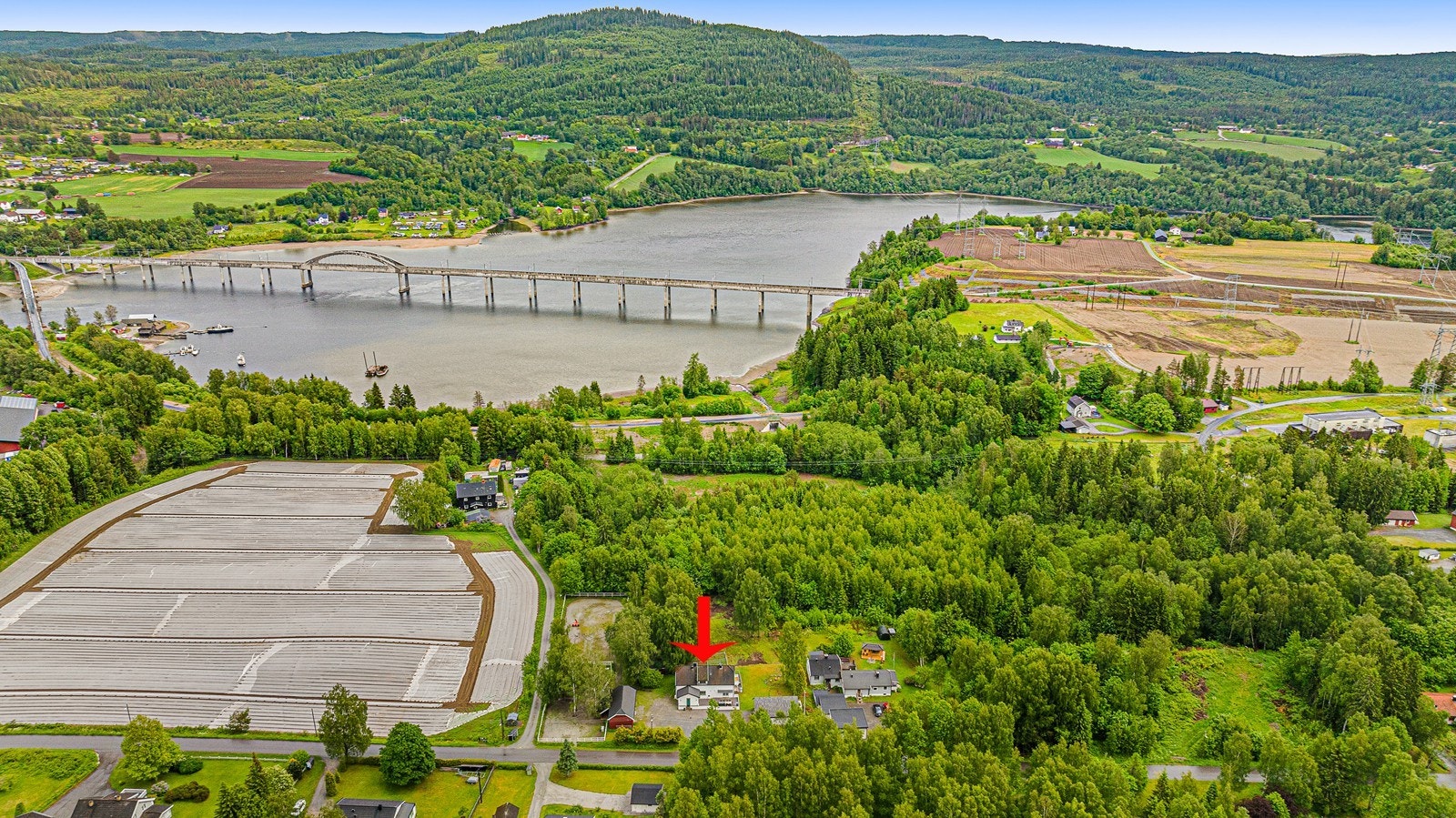 Landlig og fredelig beliggenhet i Eidsvoll kommune. Galleribilde