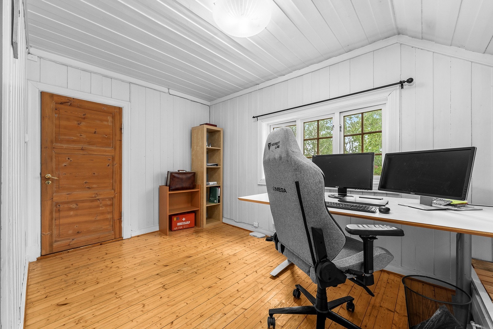 Det tredje soverommet er i dag innredet som et hjemmekontor. Galleribilde
