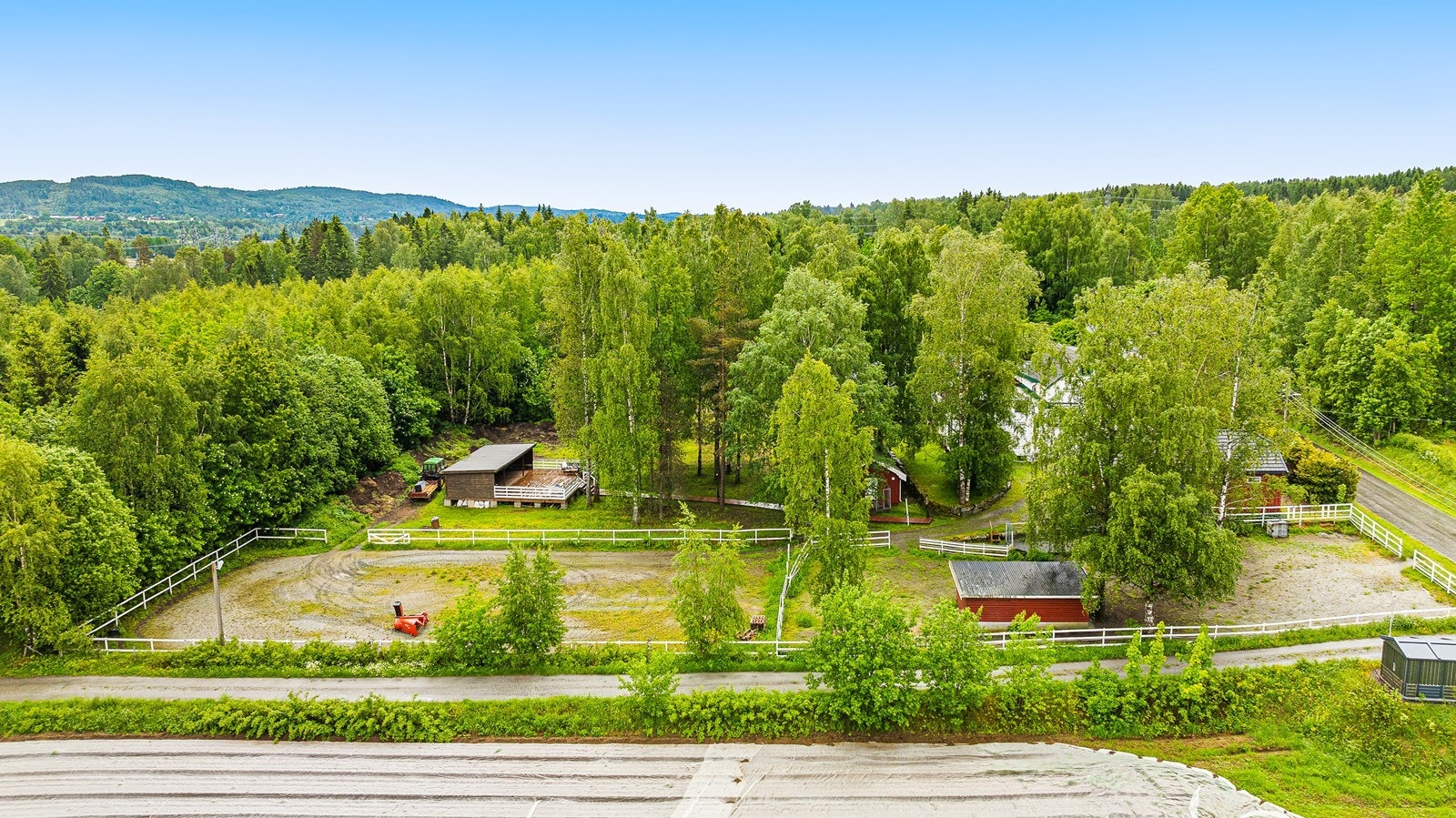 Nærområdet byr på svært gode turmuligheter året rundt. Galleribilde