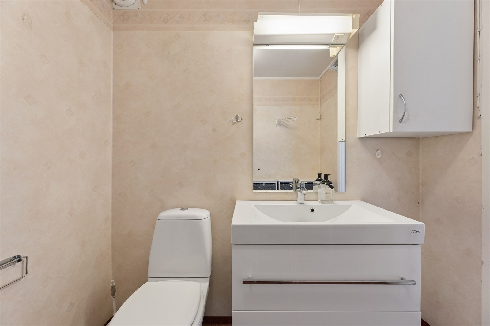 Badet i andre etasje ble, i likhet med badet i første, pusset opp på 1980-tallet. Galleribilde