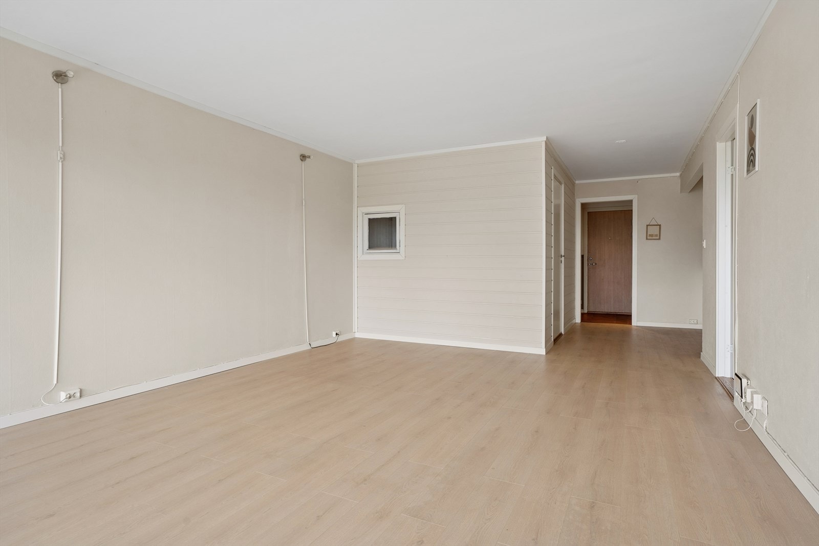 Det er etablert et innredet rom i stuen Galleribilde