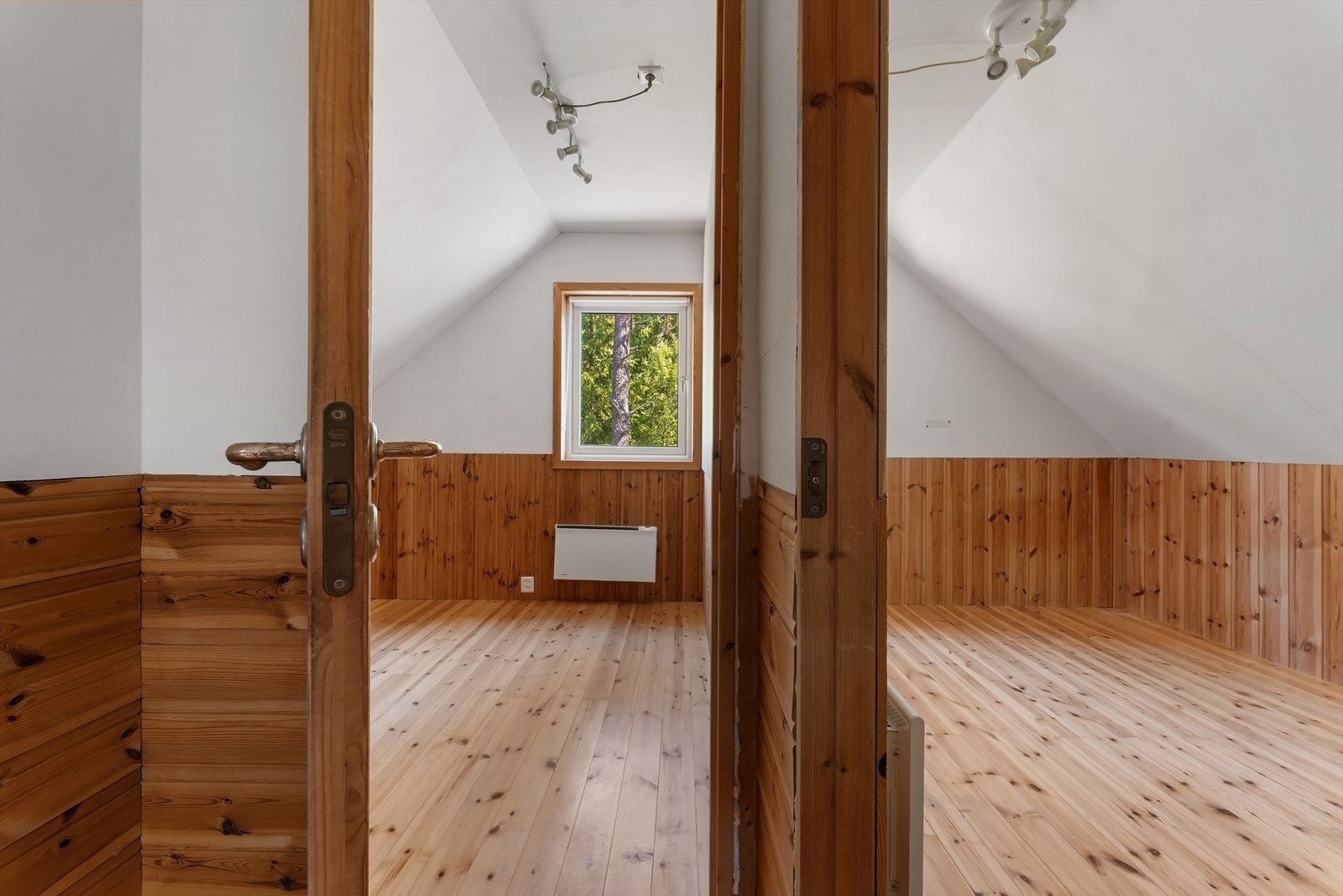 Soverom x 2 Galleribilde
