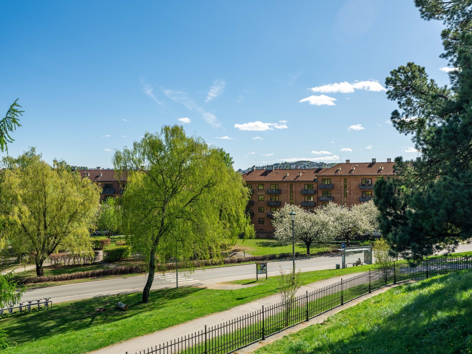 Leiligheten ligger med populære og frodige Kampen park som nærmeste nabo. Galleribilde