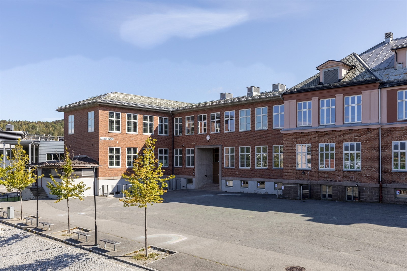 Kjelsås skole ligger kun 500 meter unna boligen Galleribilde
