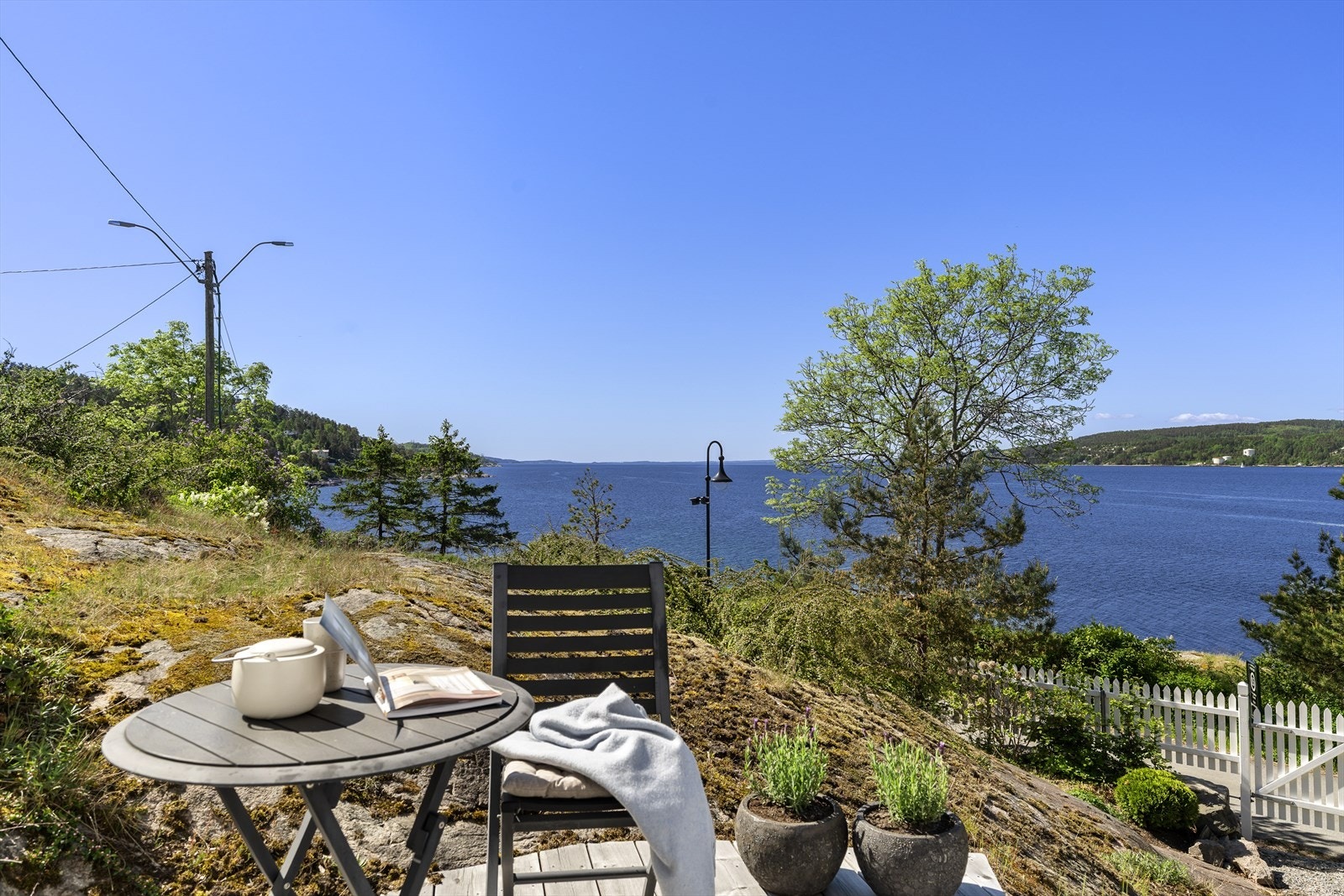 Nyt morgenkaffen med storslagen utsikt til Oslofjorden. Galleribilde