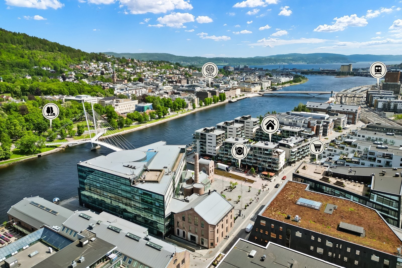 Fra leiligheten er det gangavstand til Drammen stasjon (9 min) og dagligvarebutikker som Meny Union Brygge (3 min). Galleribilde