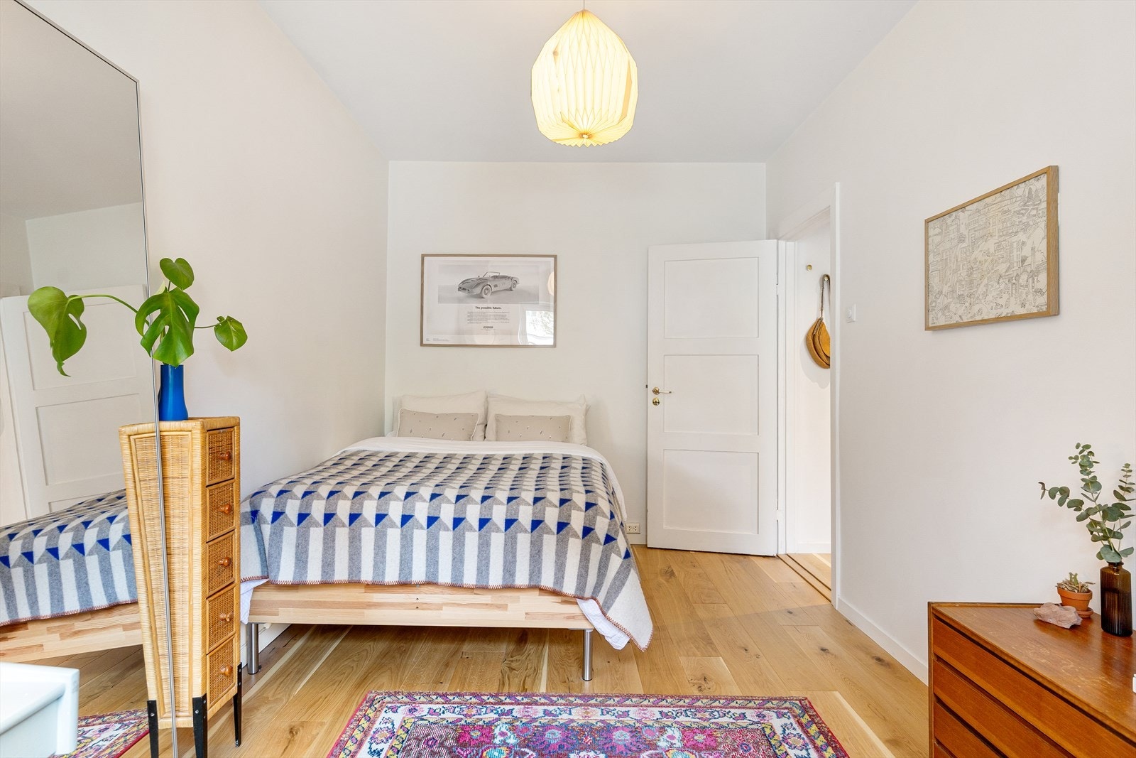 Det er også plass til garderobeløsning på soverommet. Galleribilde