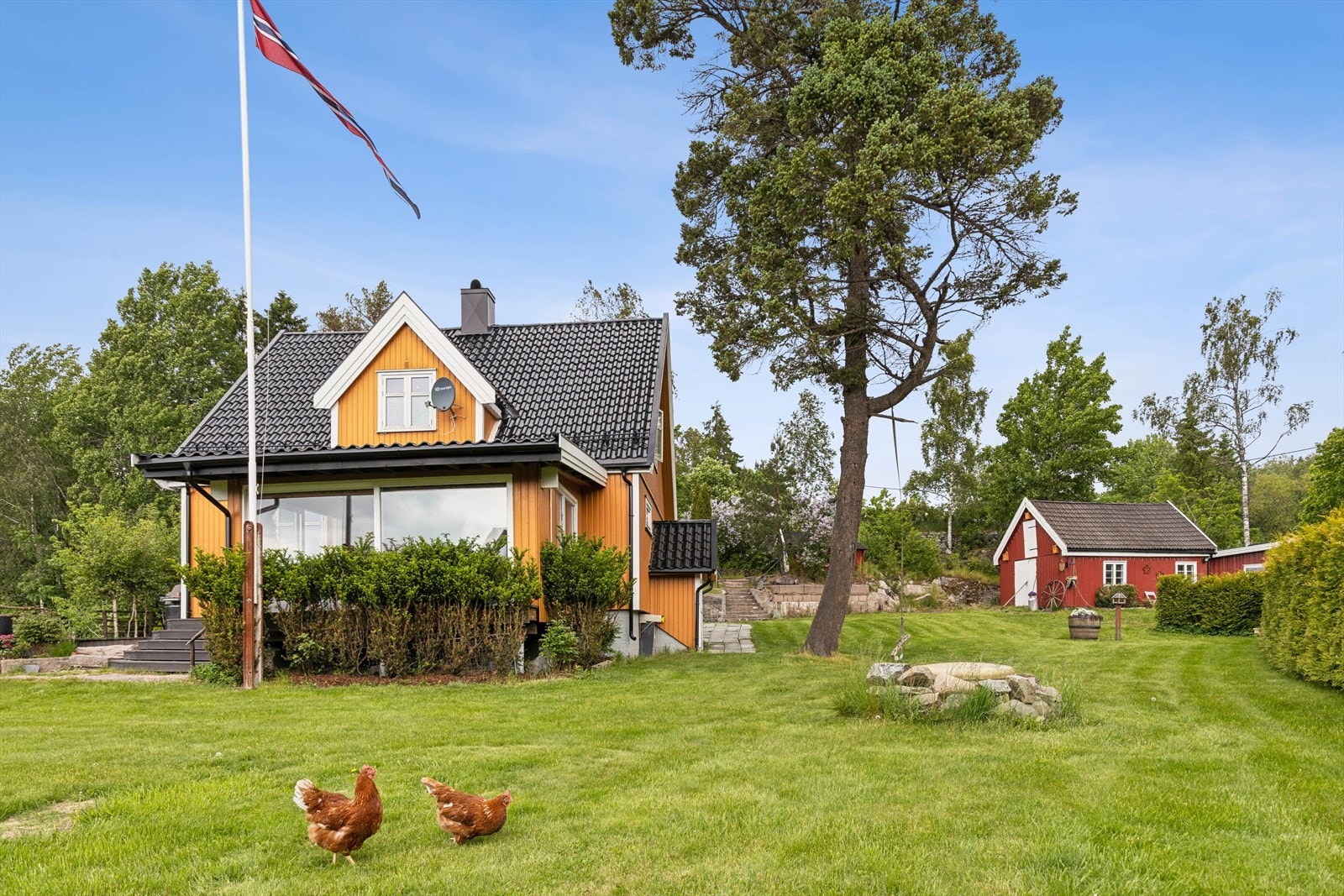 Bygningen hviler på en solid grunnmur av naturstein. Galleribilde