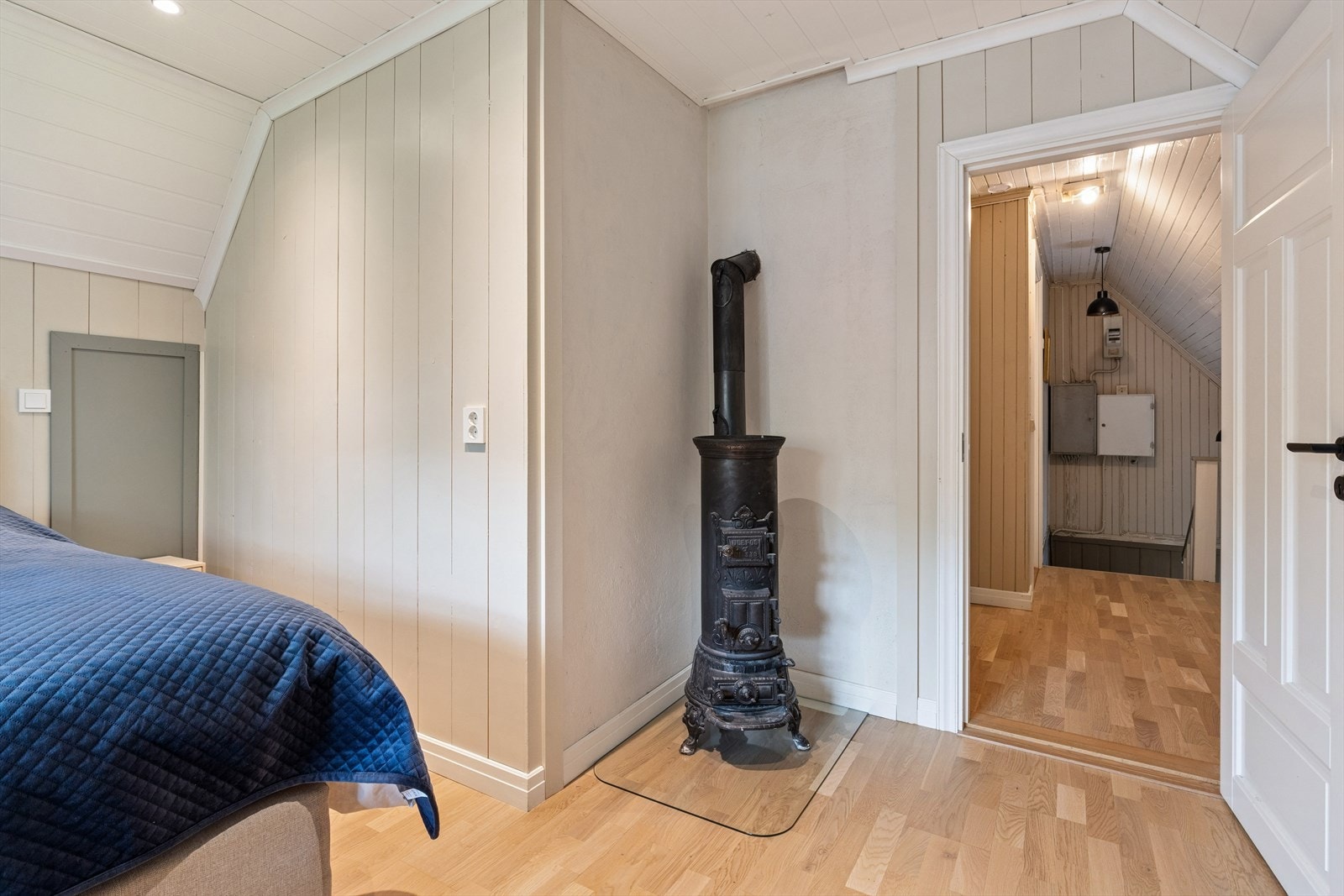 En sjarmerende vedovn gir ekstra varme på kalde dager. Galleribilde