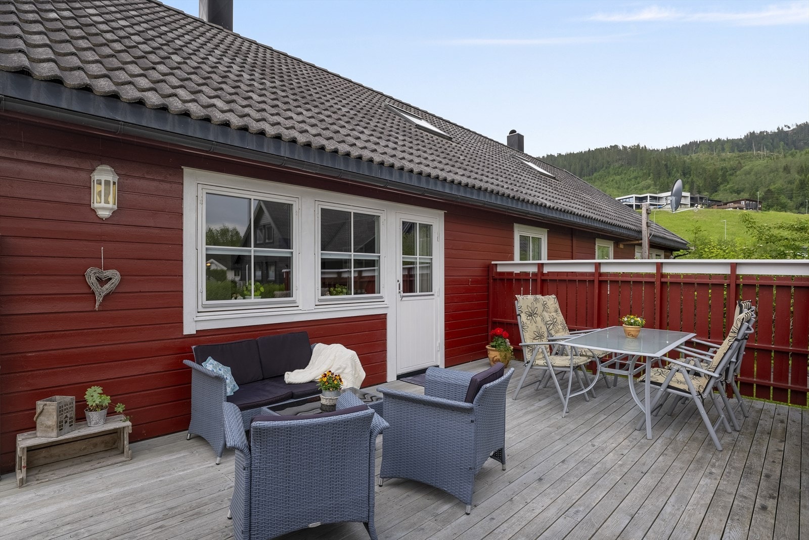Terrassen er på romslige 23m². Galleribilde