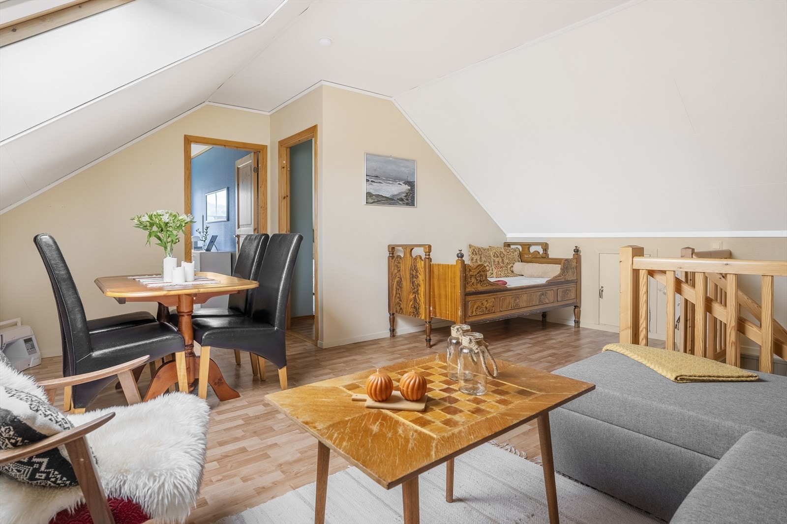 Loftstuen strekker seg over 20m². Galleribilde