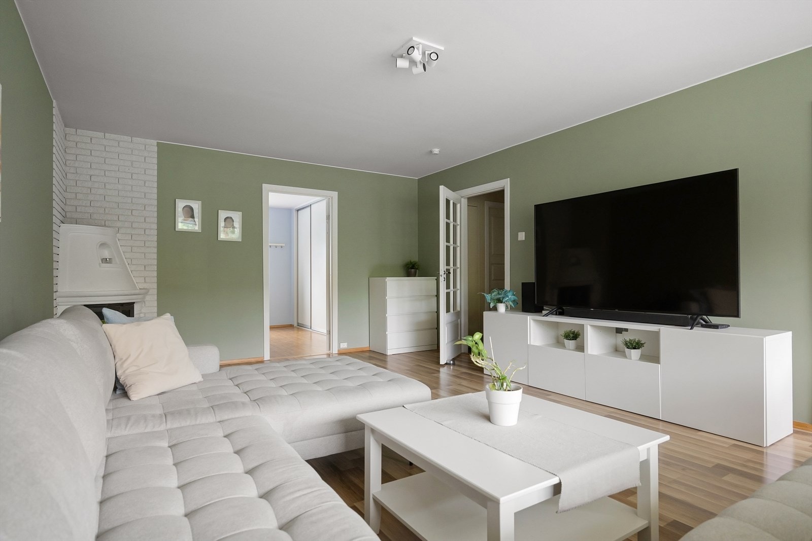 God plass til spisebord hvis man ønsker det! Galleribilde