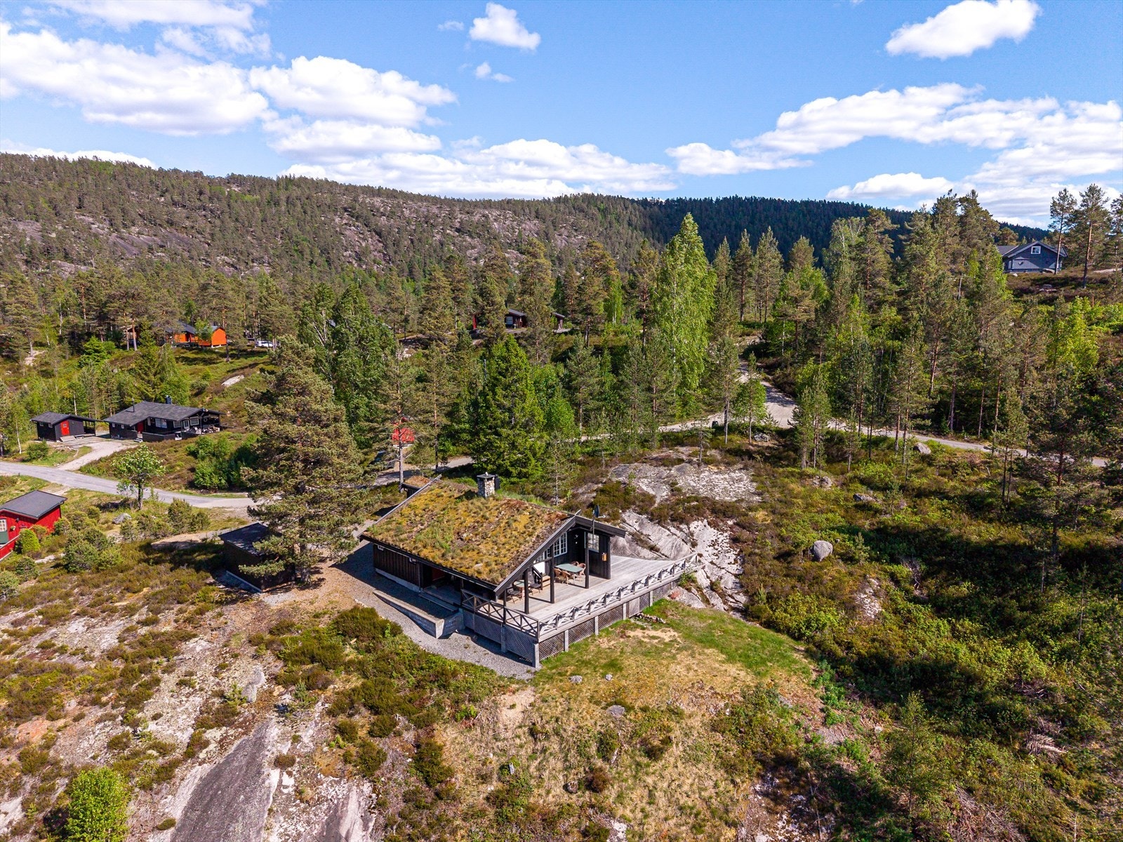 Havrefjell er også et flott turområde utenfor skisesongen, med blåmerka løype som er relativt lettgått og går i urørt og vakker natur. Galleribilde