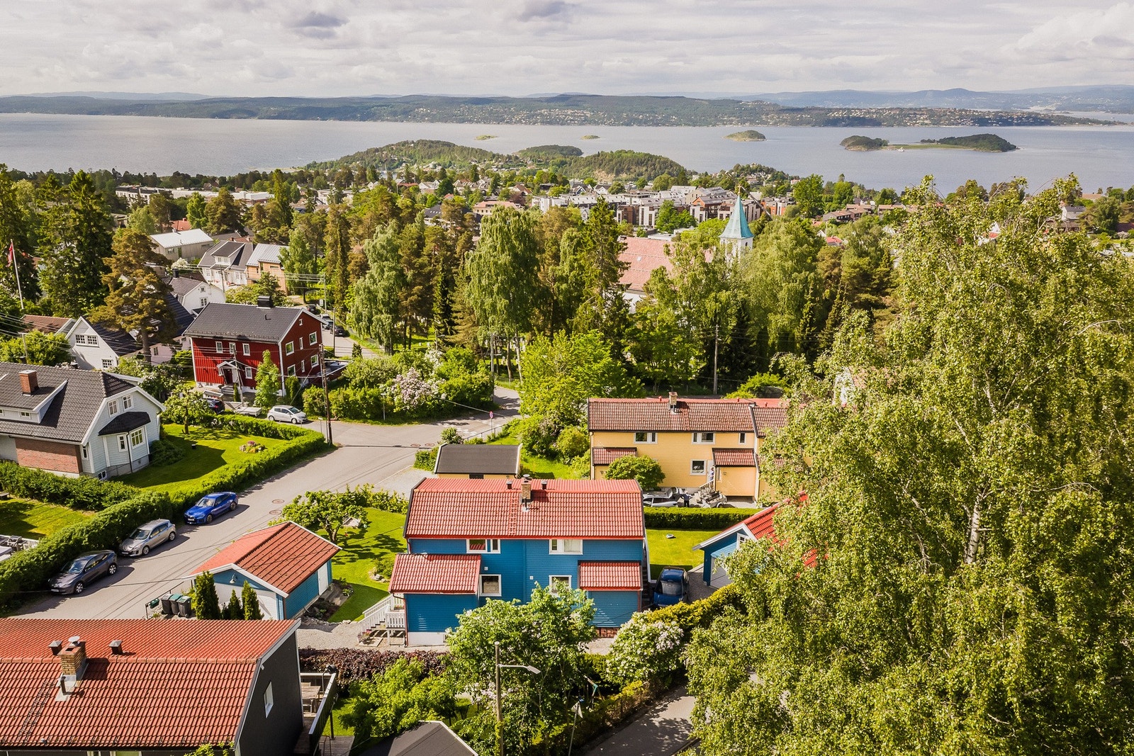 Kort vei til populære møteplasser i nærmiljøet. Gode kollektivmuligheter gjør hverdagen enkel. Galleribilde