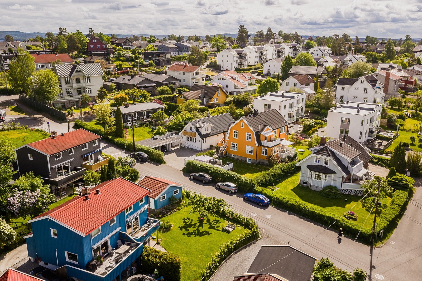 Et rolig og etablert boligområde med småhuspreg. Nærhet til skole og barnehage gir trygghet i hverdagen. Galleribilde