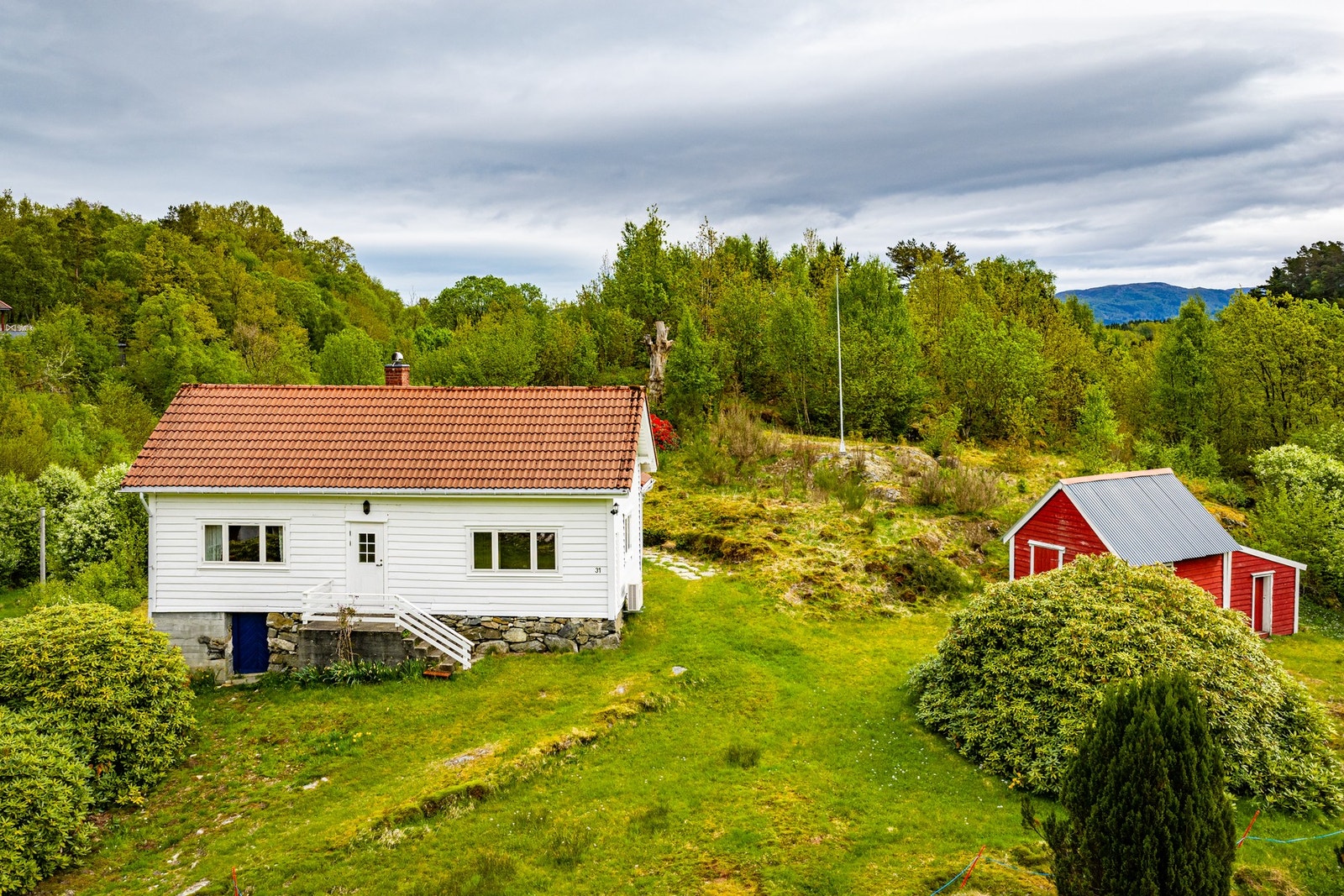 Velholdt og idyllisk Galleribilde