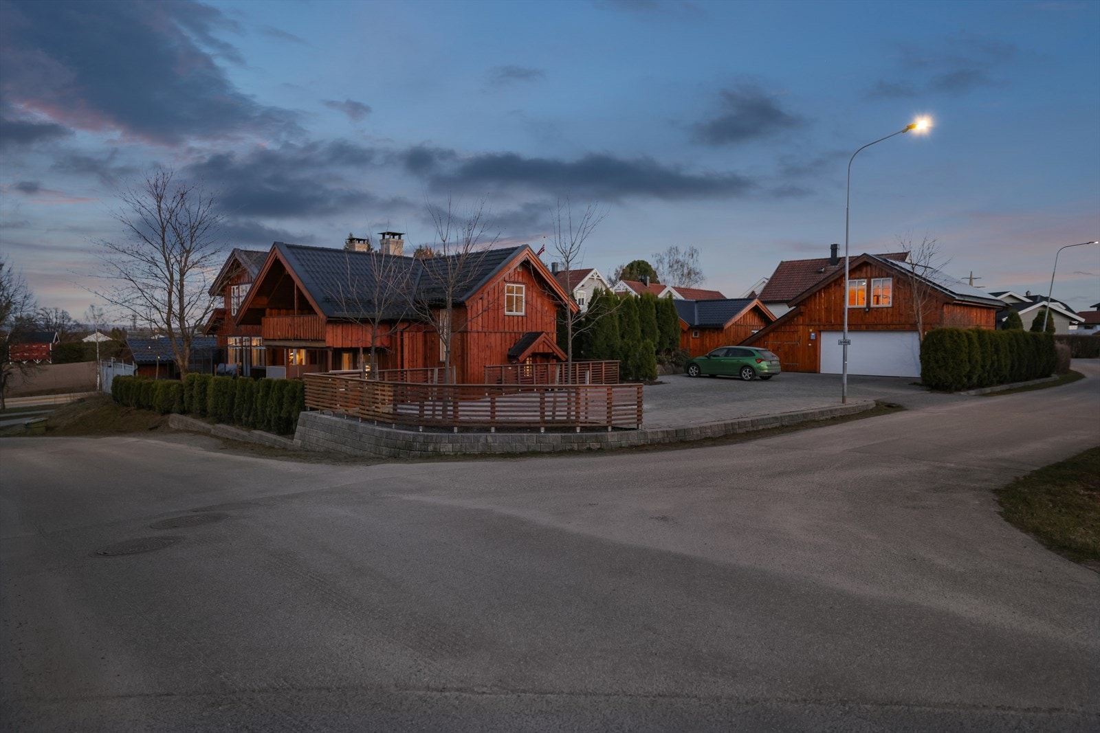Enkel adkomst til hovedveinettet, og under en times kjøring til Oslo Gardermoen. Galleribilde