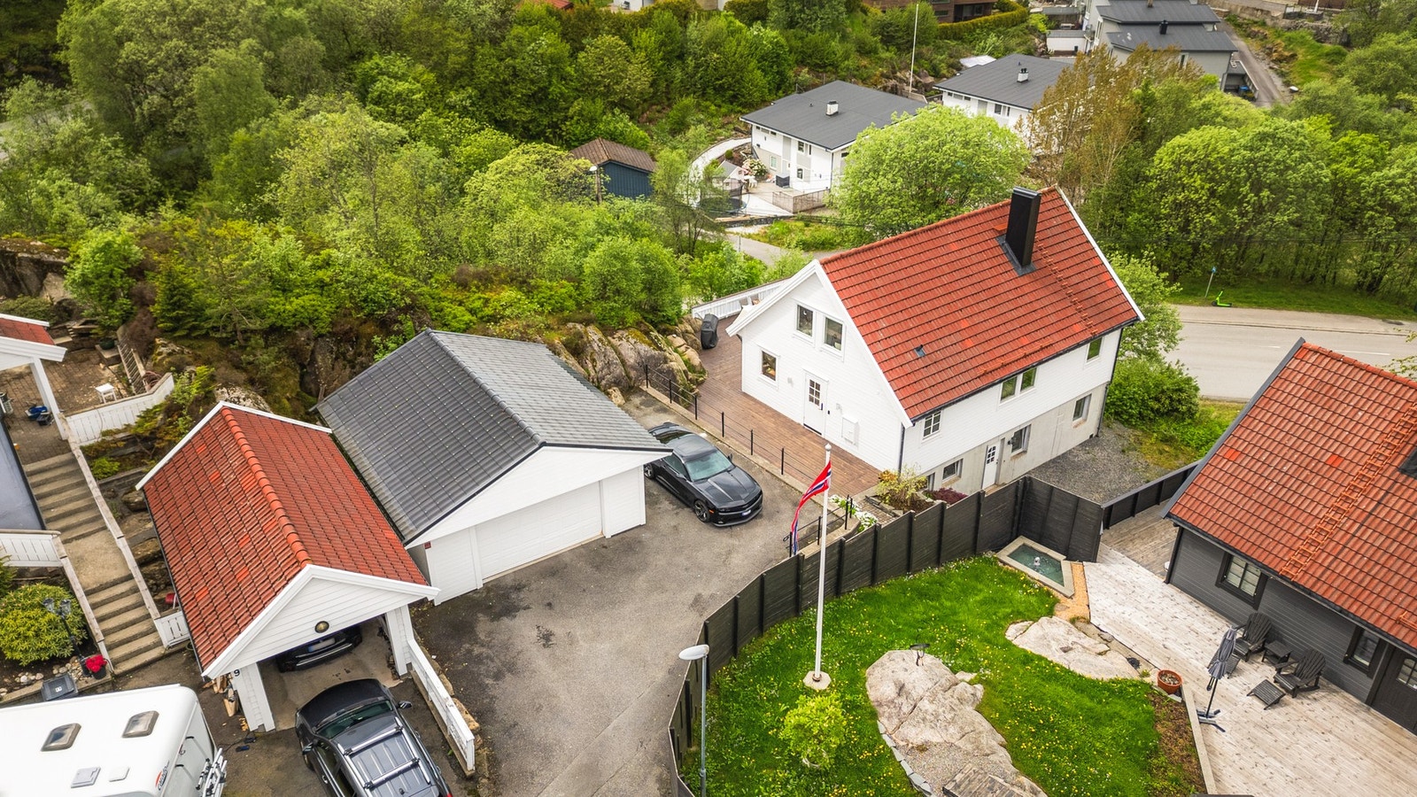 Boligen har en fin og attraktiv beliggenhet i barnevennlig boligområde. Galleribilde