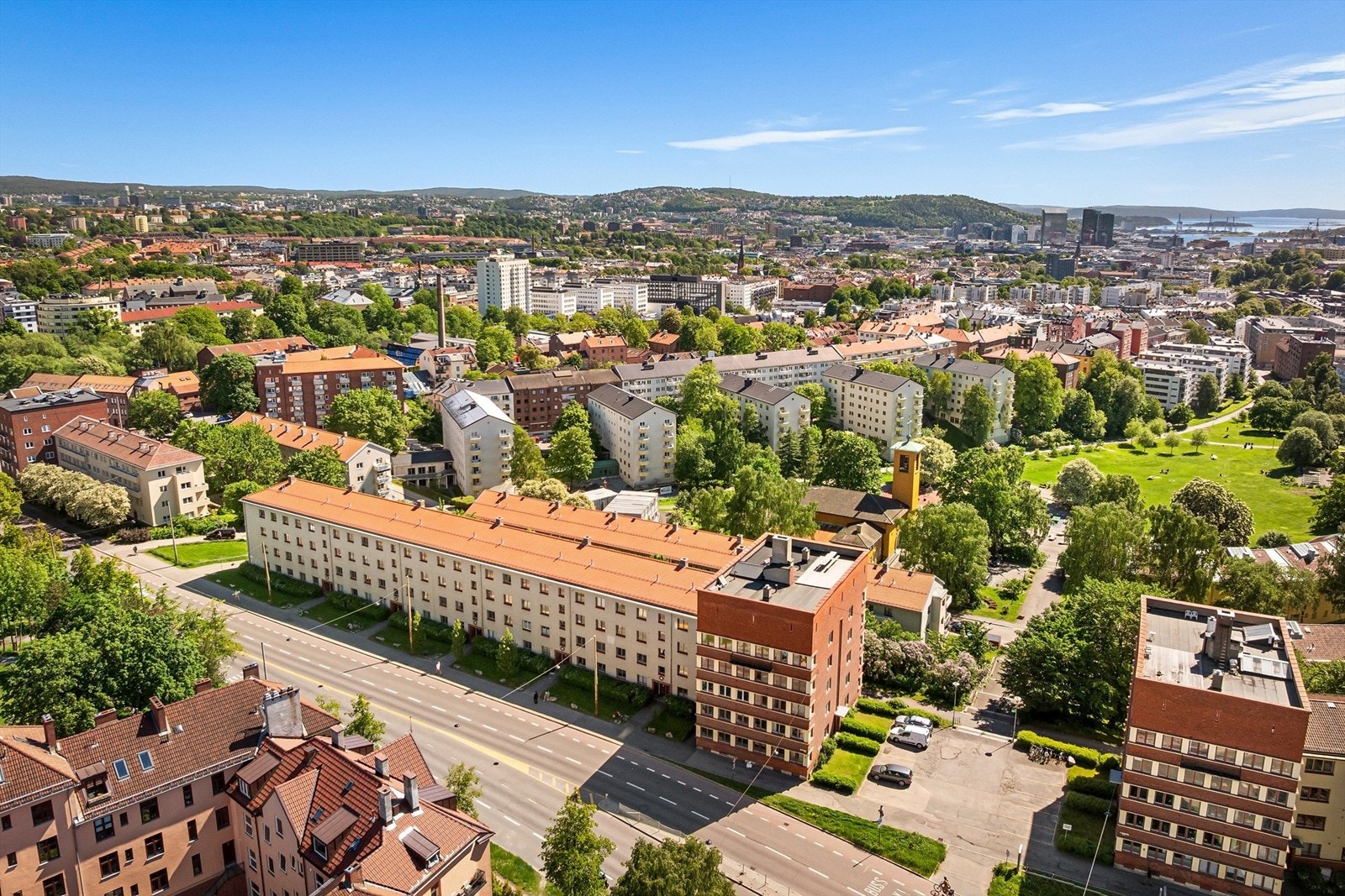 Oversikt over Iladalen, med Oslofjorden i det fjerne. Galleribilde