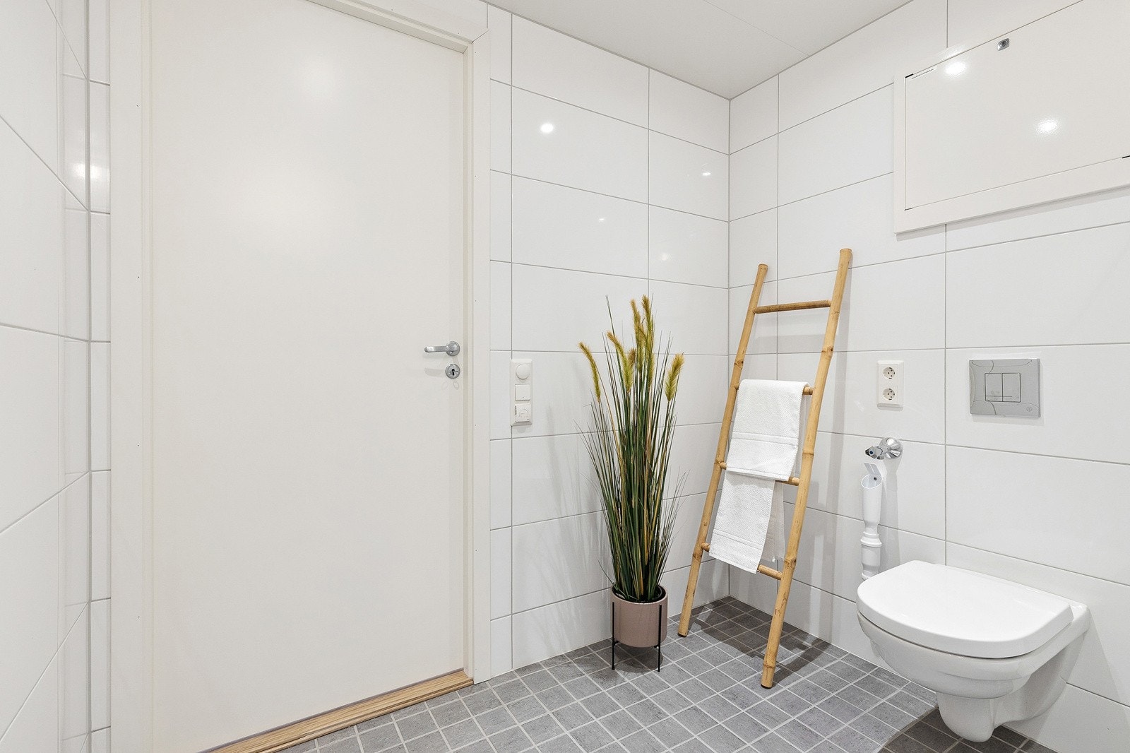 Badet Galleribilde