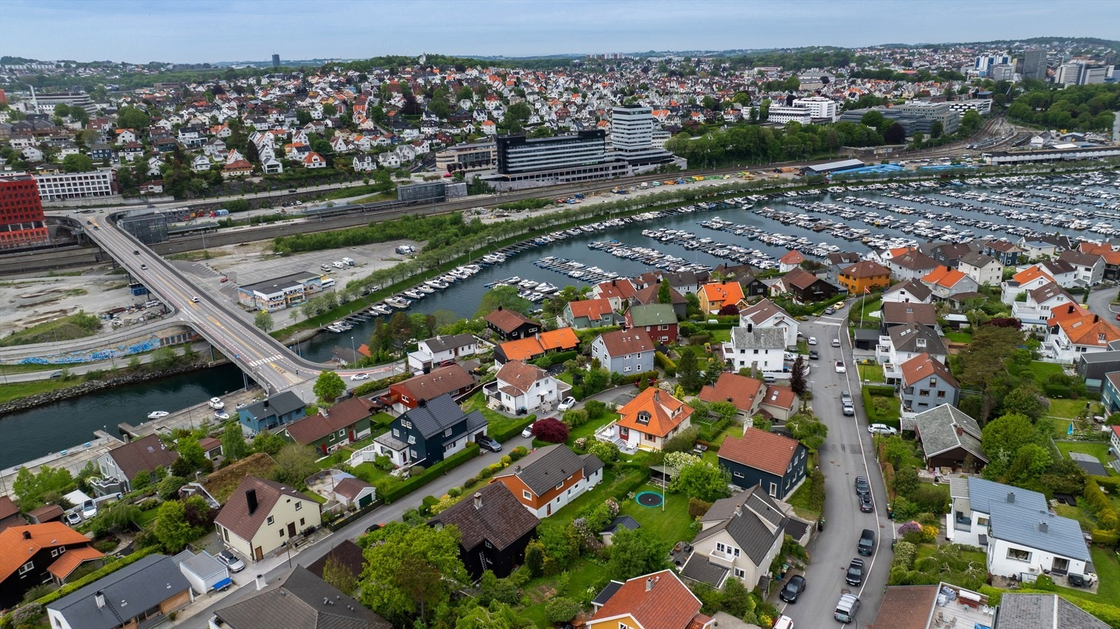 Oversikt over det veletablerte boligområdet. Galleribilde