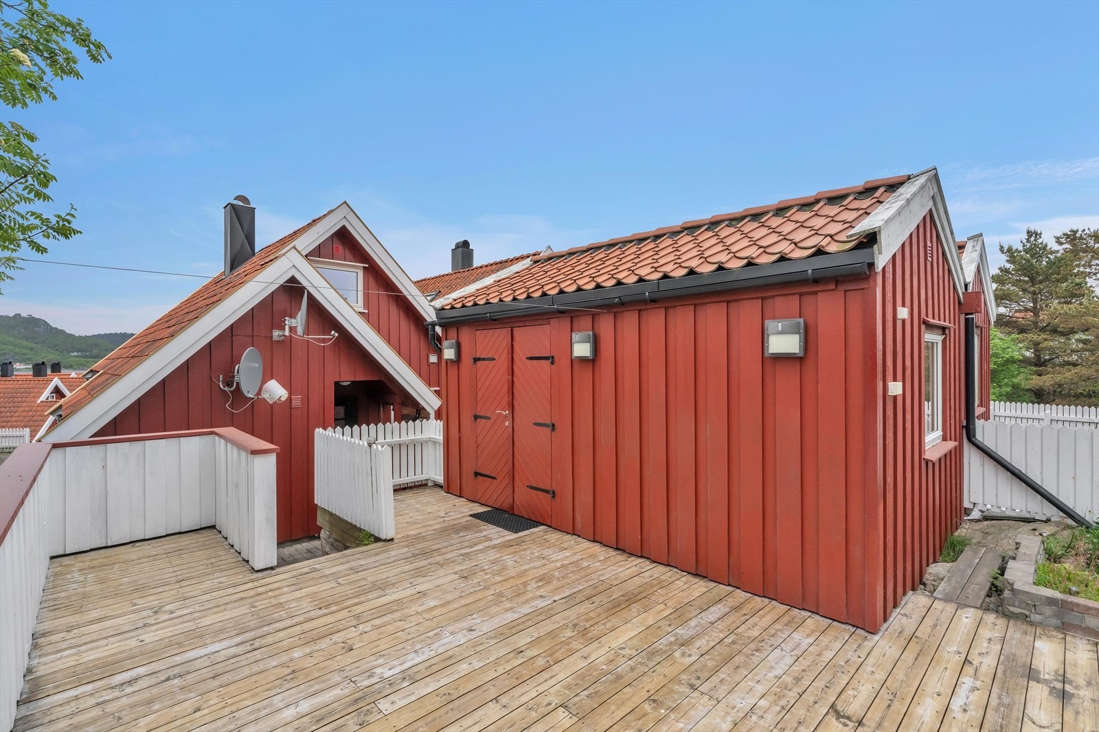 Til den eksterne boden hører en egen terrasse på 21,2 m². Galleribilde