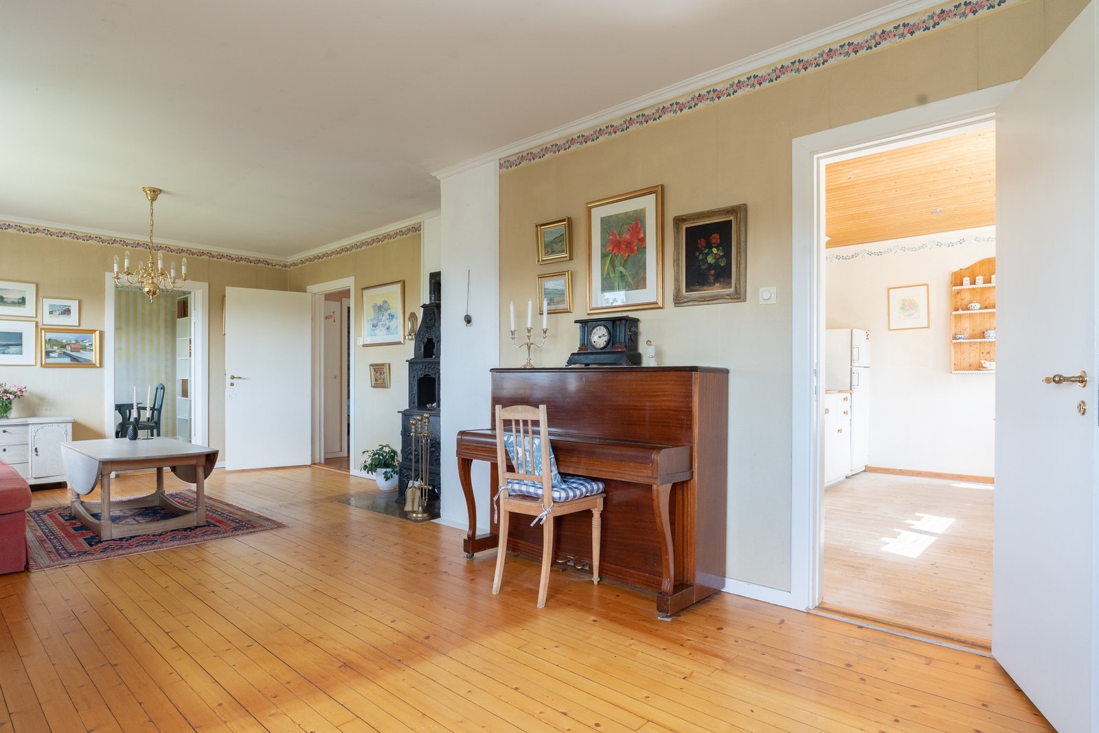 Det er til og med plass til piano her. Galleribilde