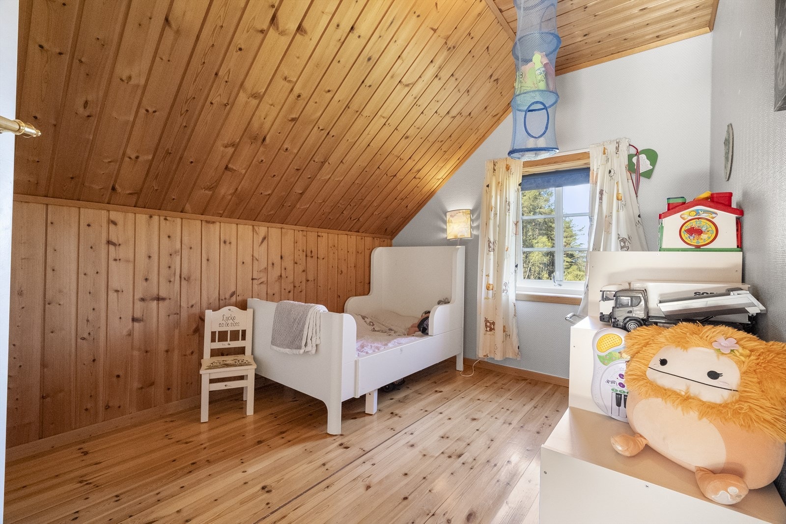 Store soverom på loftet. Galleribilde
