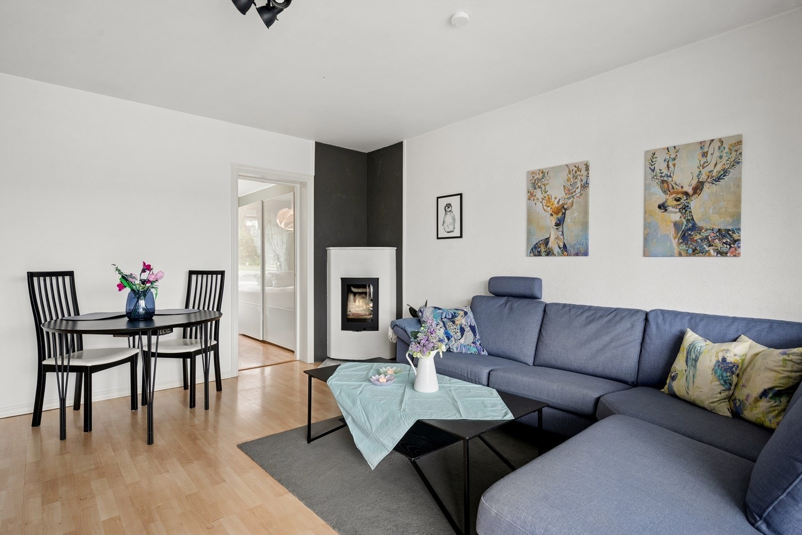 En peis med innsats gir ekstra varme og hygge på kalde dager. Galleribilde