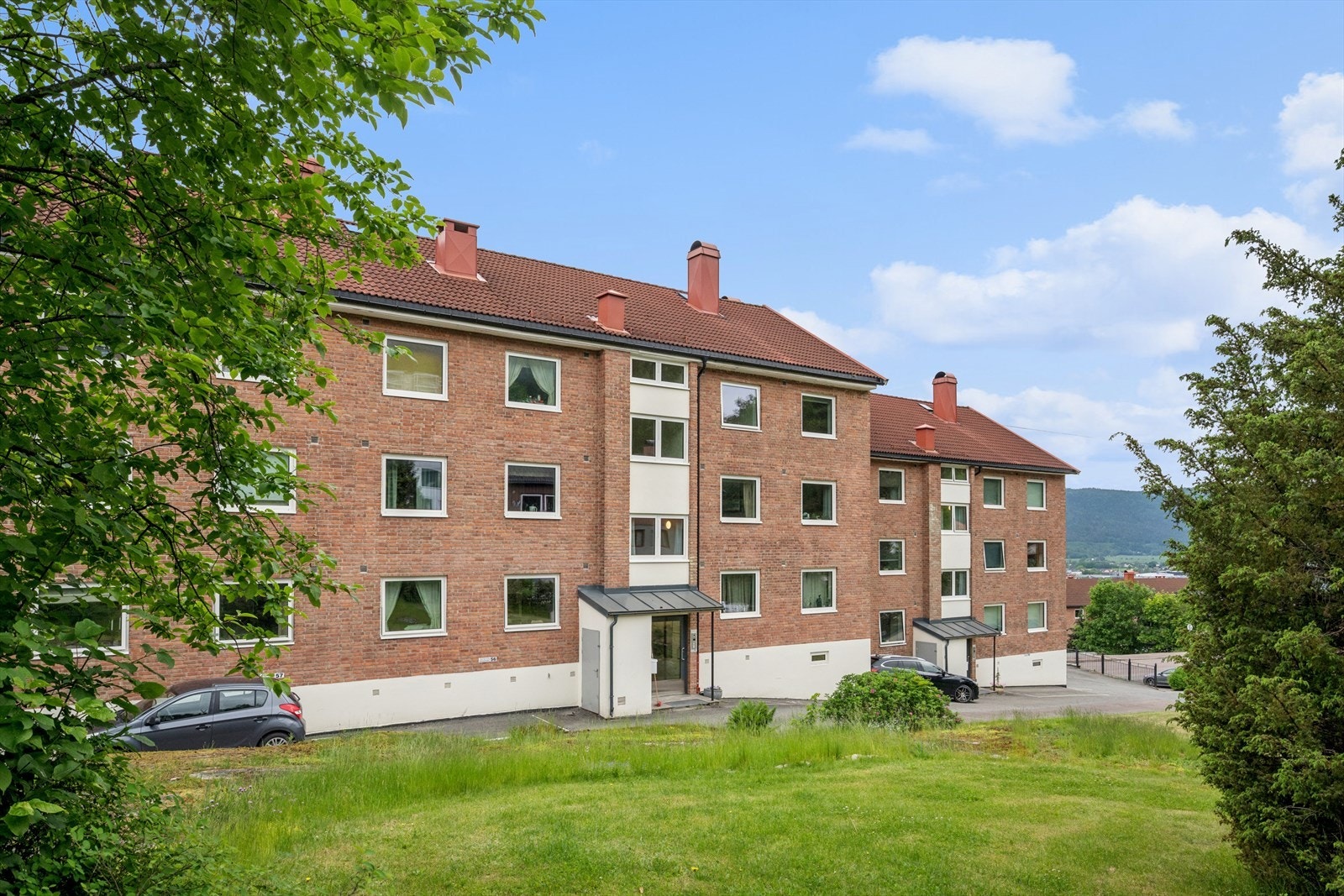 Åsen borettslag består av 90 boenheter fordelt på flere blokker. Galleribilde