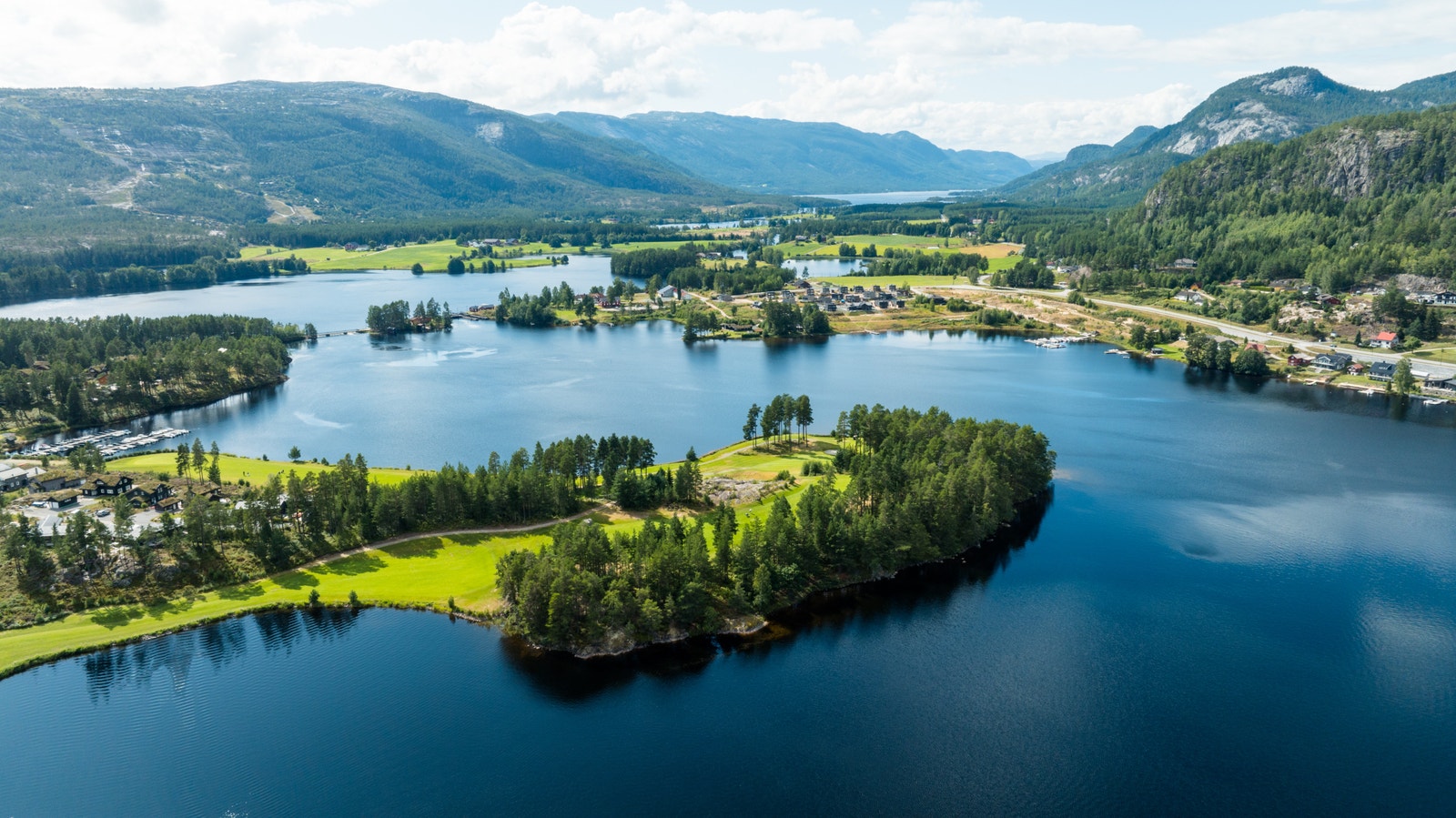 En av Norges flotteste 9-huls golfbaner er kun 5 min unna Galleribilde