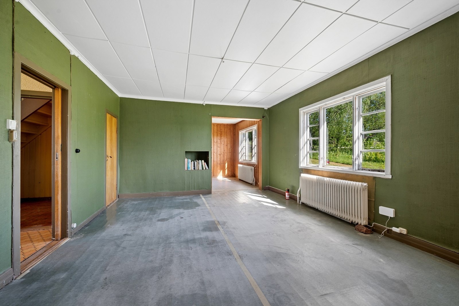 De mange rommene og stuene gir et fleksibelt utgangspunkt for en ny og moderne planløsning. Galleribilde