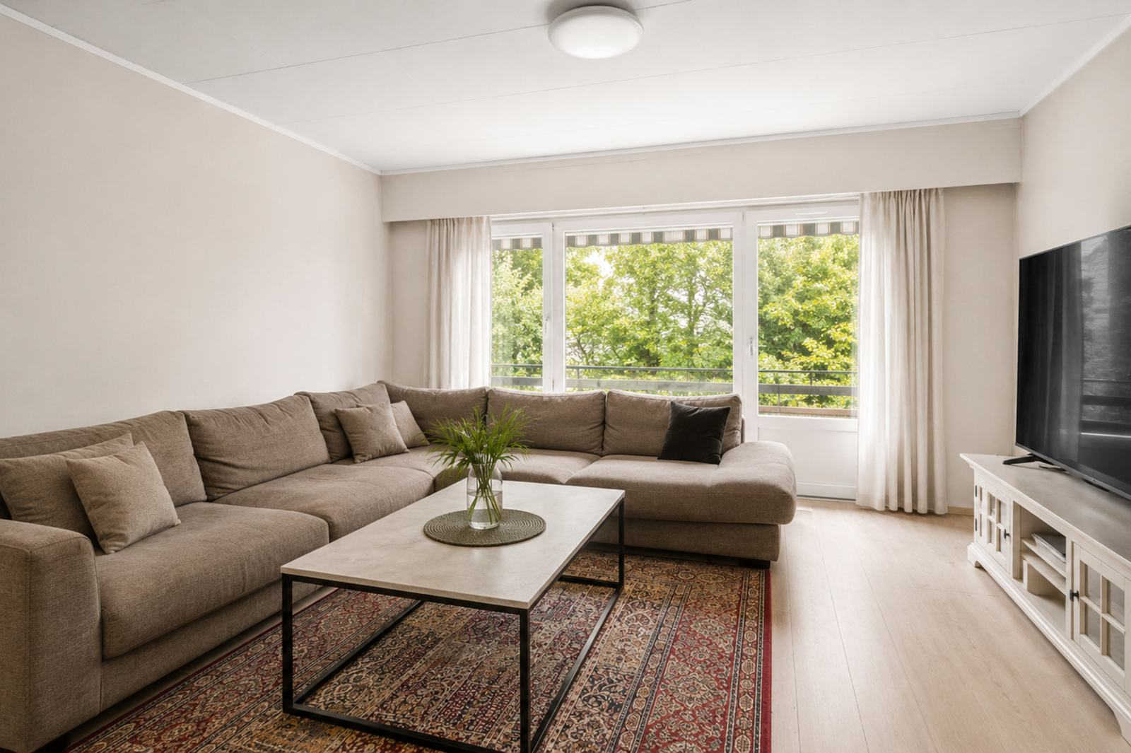 God plass til sofagruppe. Galleribilde