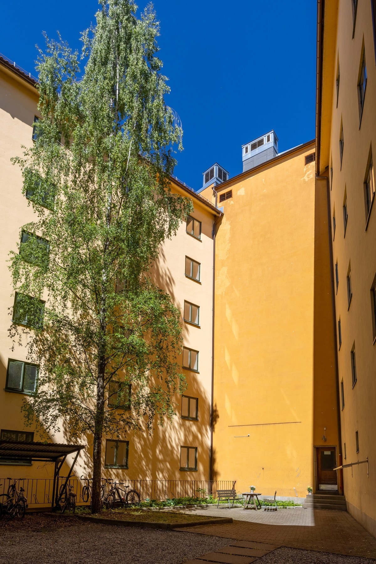 Perfekt leilighet for deg som ønsker å bo svært sentralt i Oslo med gangavstand til alt man trenger i hverdagen. Galleribilde