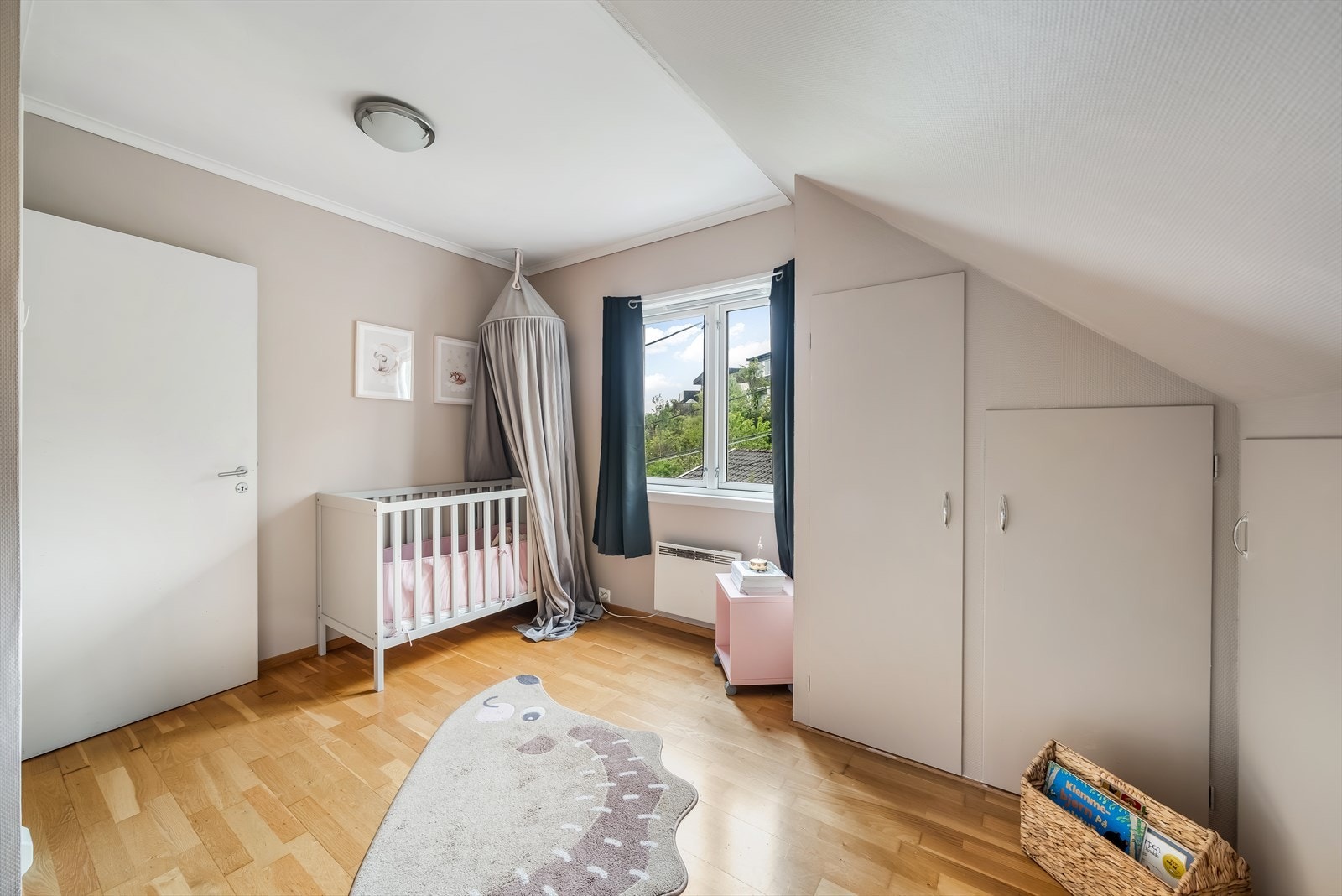 Det tredje soverommet passer godt som barnerom eller kontor. Galleribilde