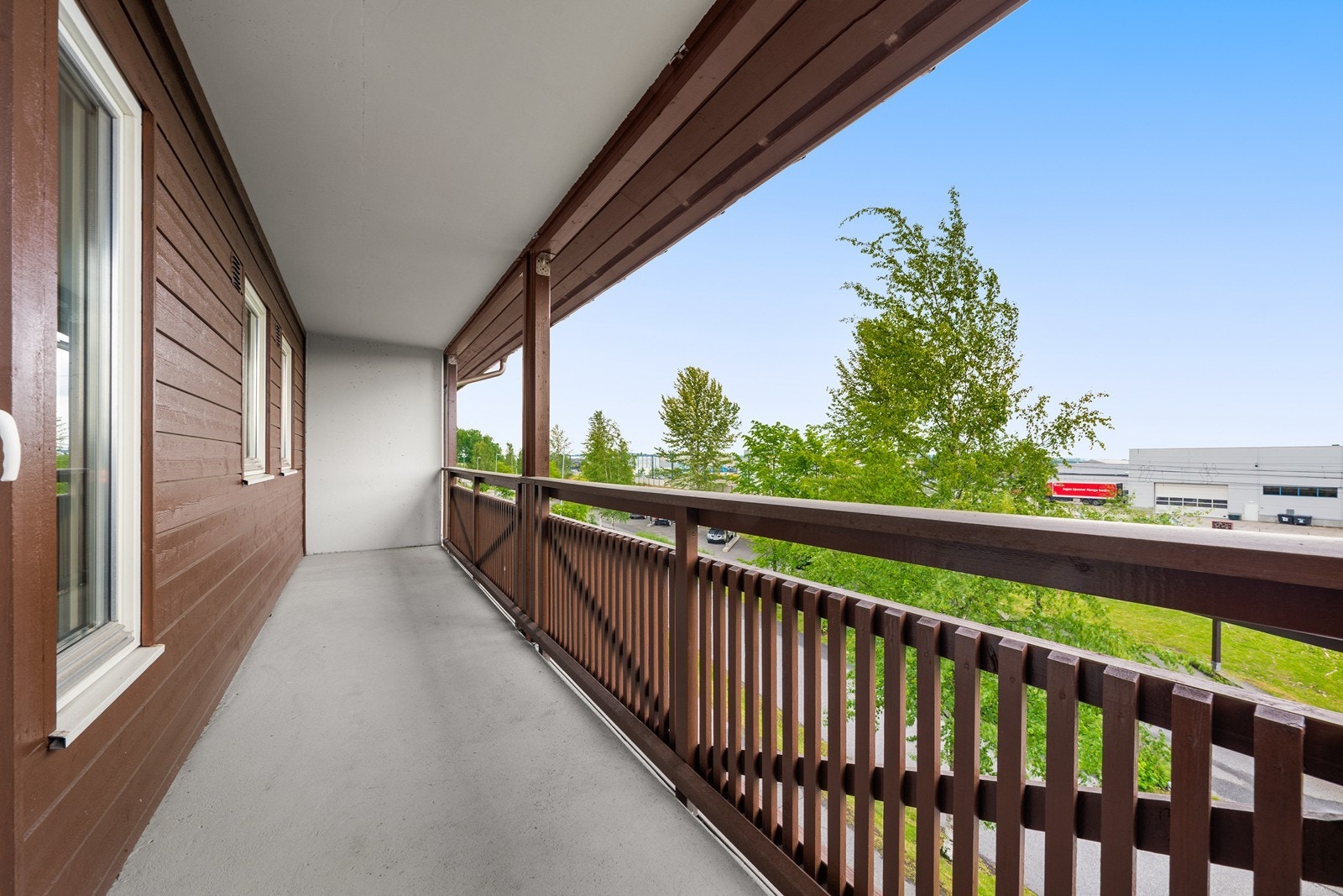 Terrasse på inngangsparti-siden Galleribilde