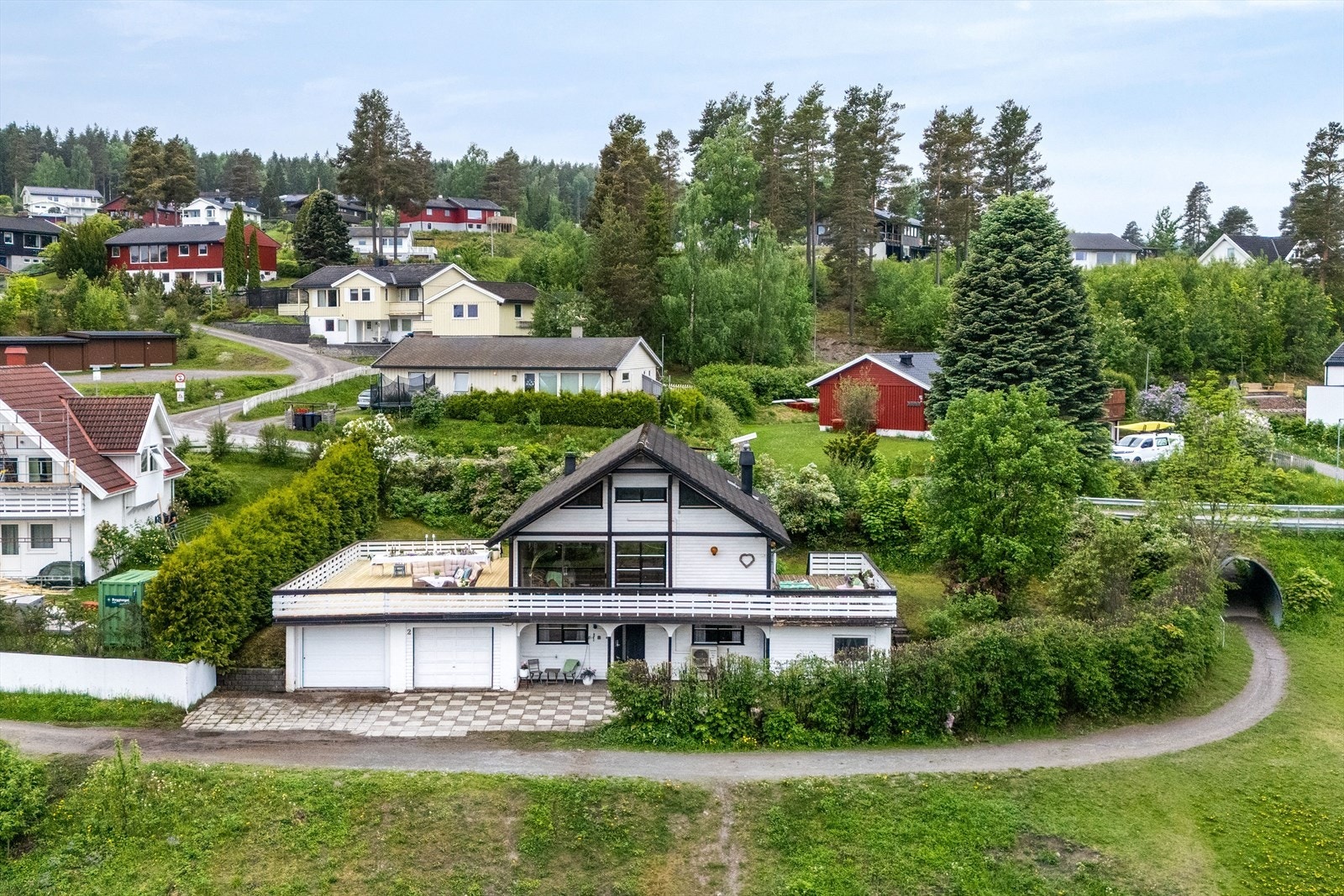 Fasade og ditt nye nabolag rundt Galleribilde