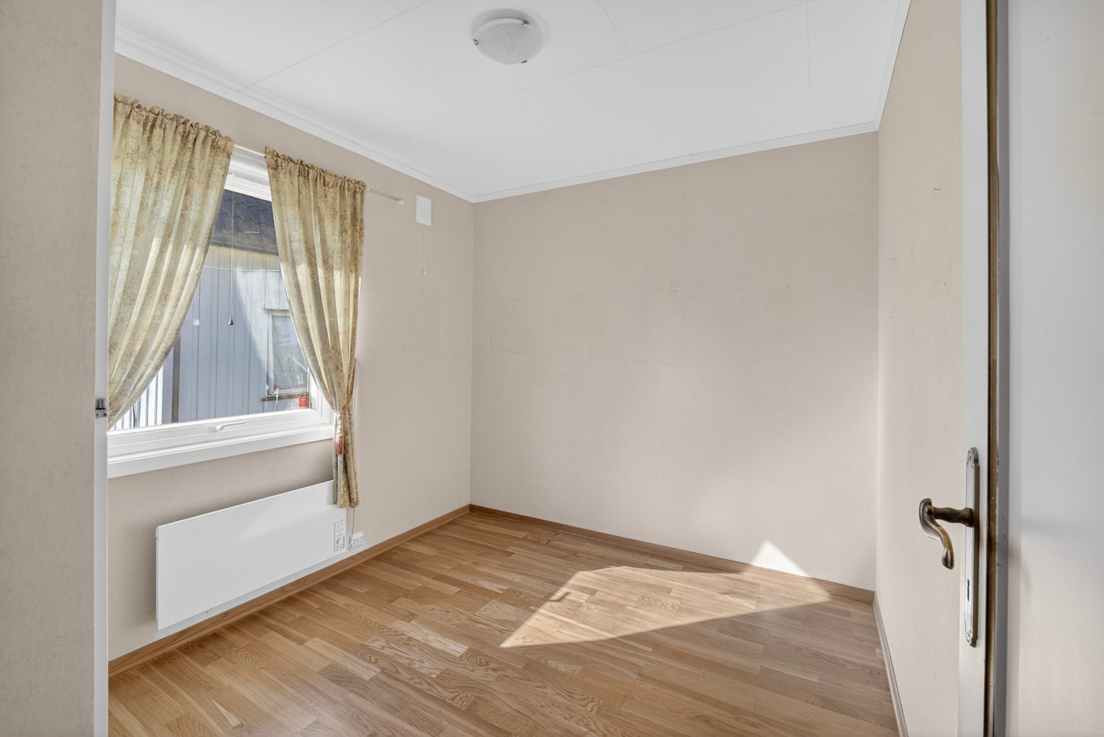 Det er utstyrt varmeovner i soverommmene Galleribilde