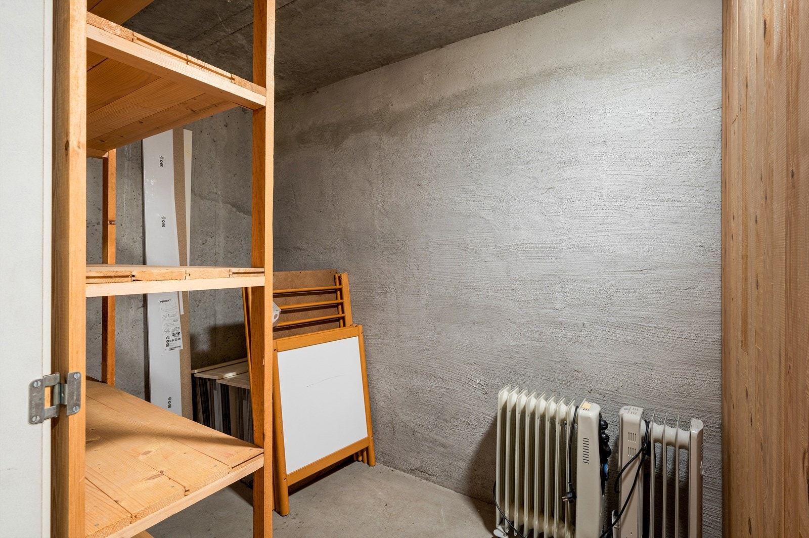 - Leiligheten disponerer en ekstern bod på 4,3 m² - Galleribilde