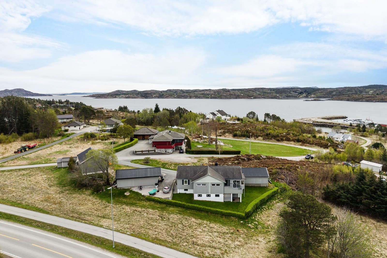 Velkommen til Nordleirvågveien 1! Foto: Husfoto AS (Børge Halseth) Galleribilde