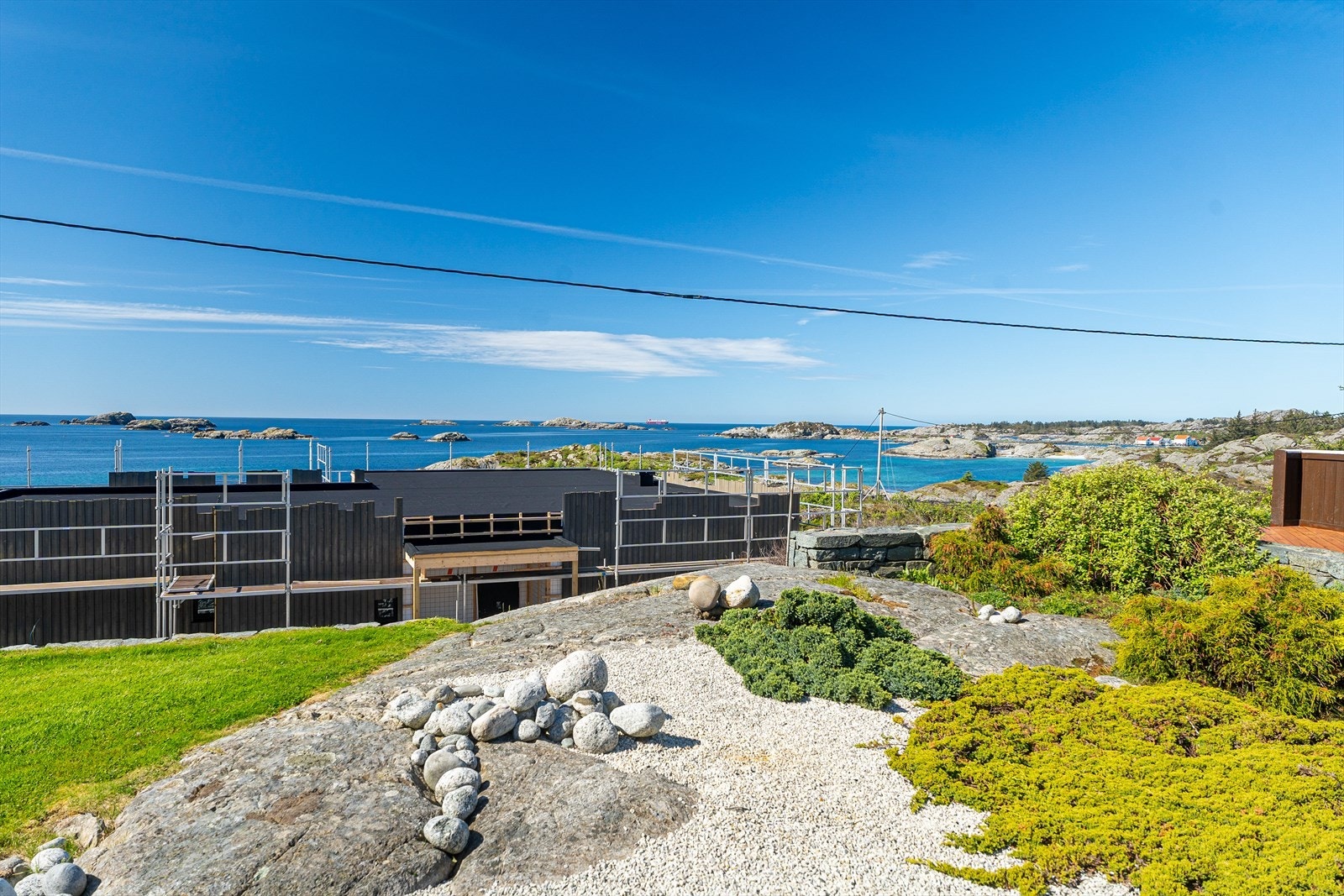 Utsikt fra hage. Galleribilde