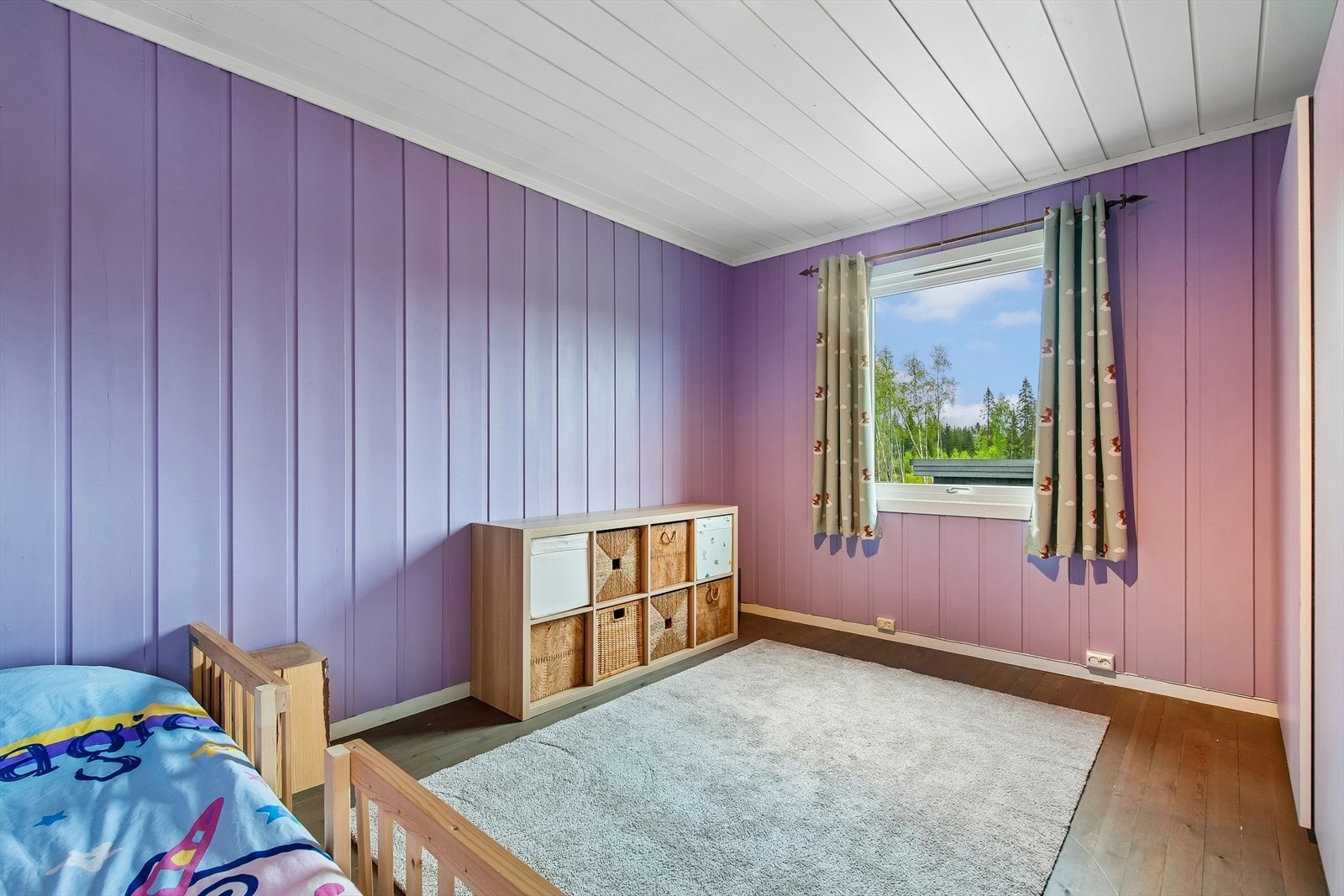 Fem av boligens vinduer ble skiftet i perioden 2007-2024. Galleribilde
